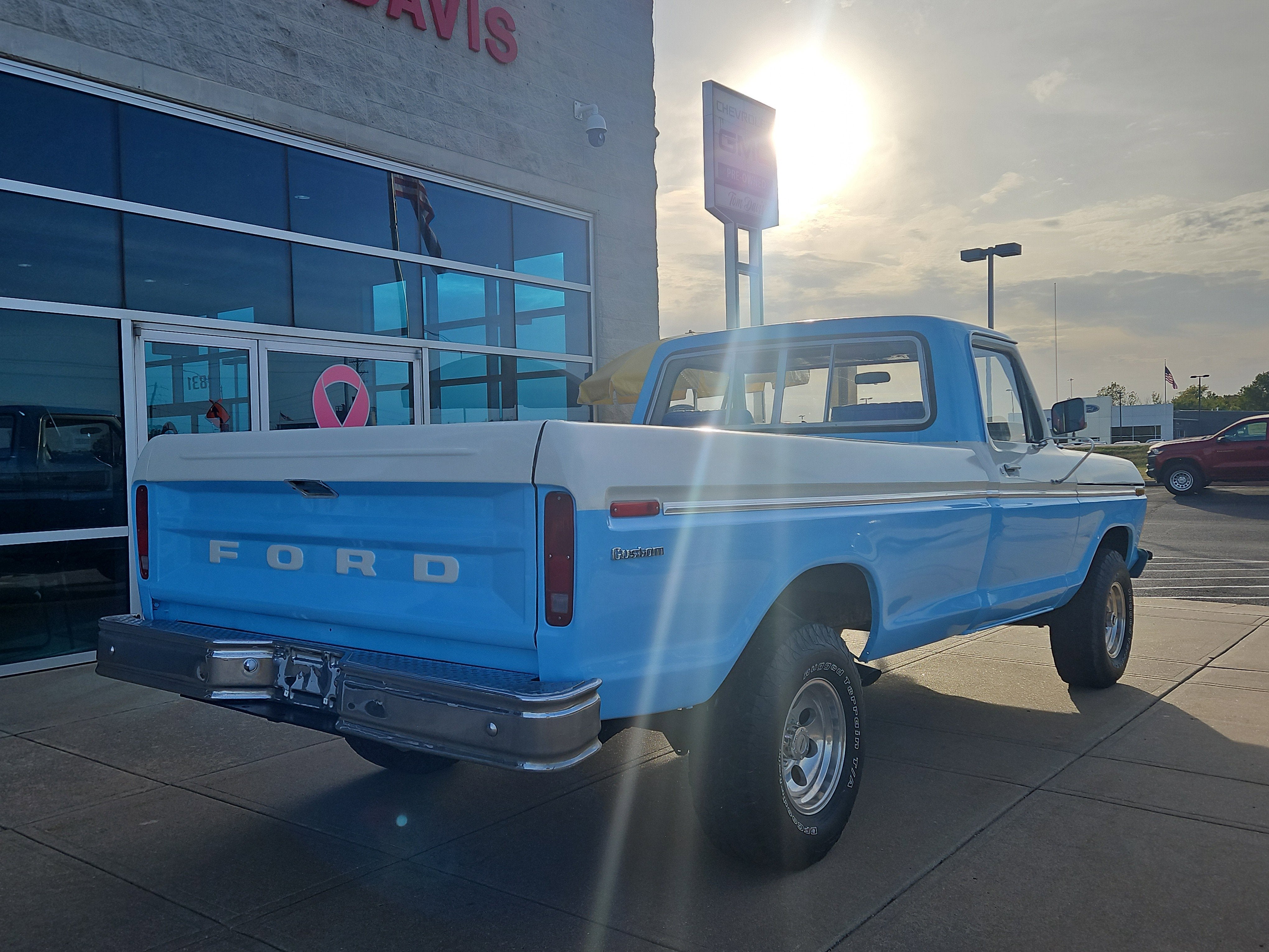 1973 Ford F-100 Base