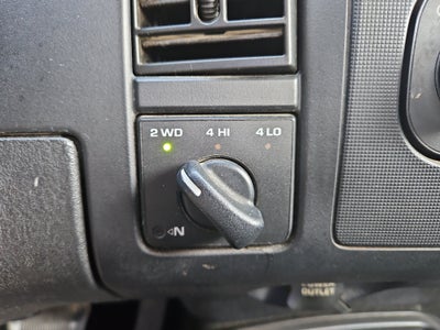 2002 Dodge Dakota Base