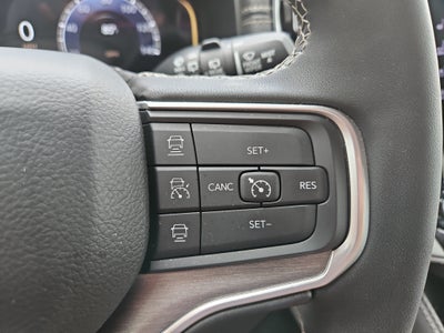 2025 Jeep Wagoneer L Base