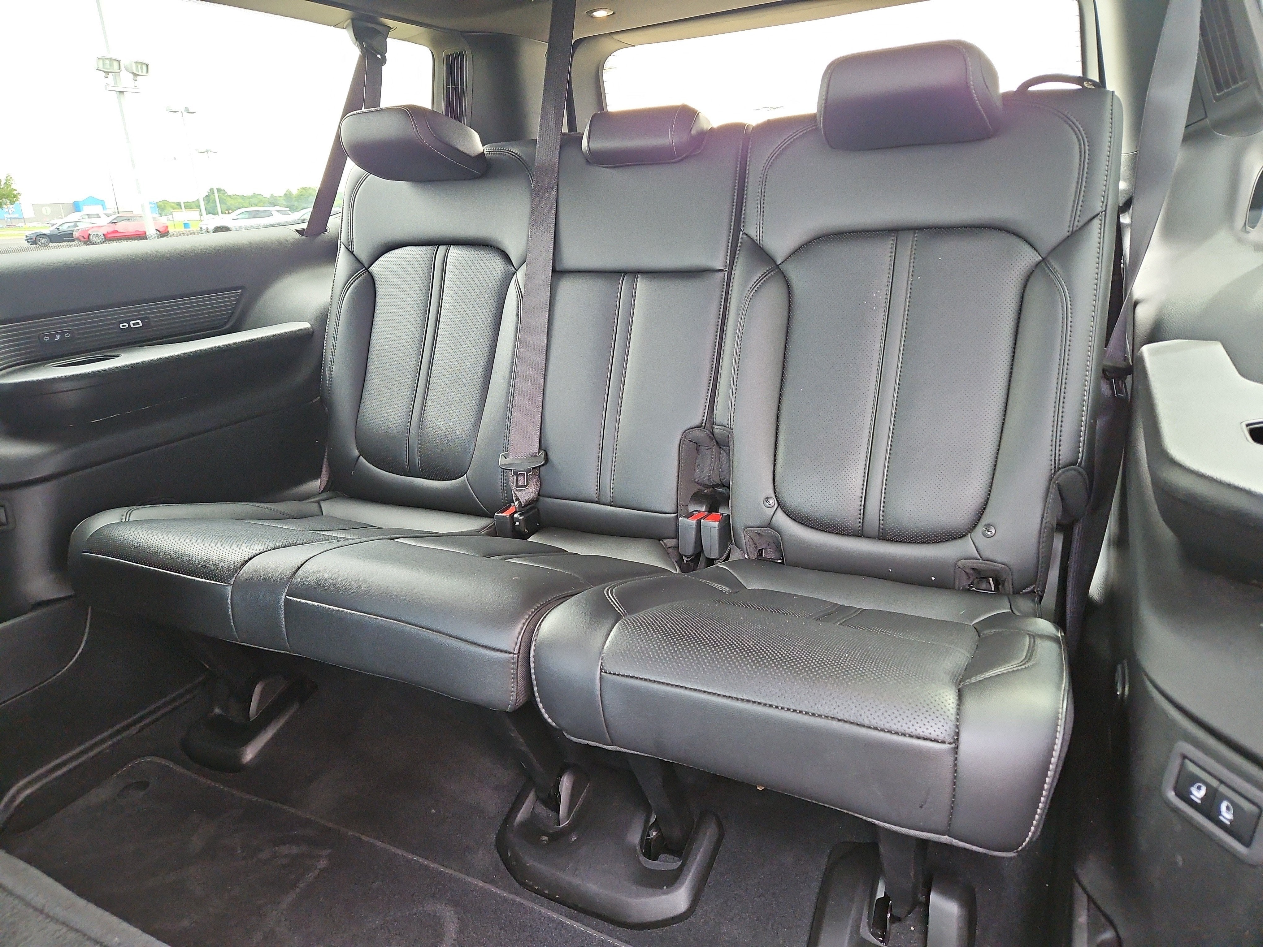 2025 Jeep Wagoneer L Base