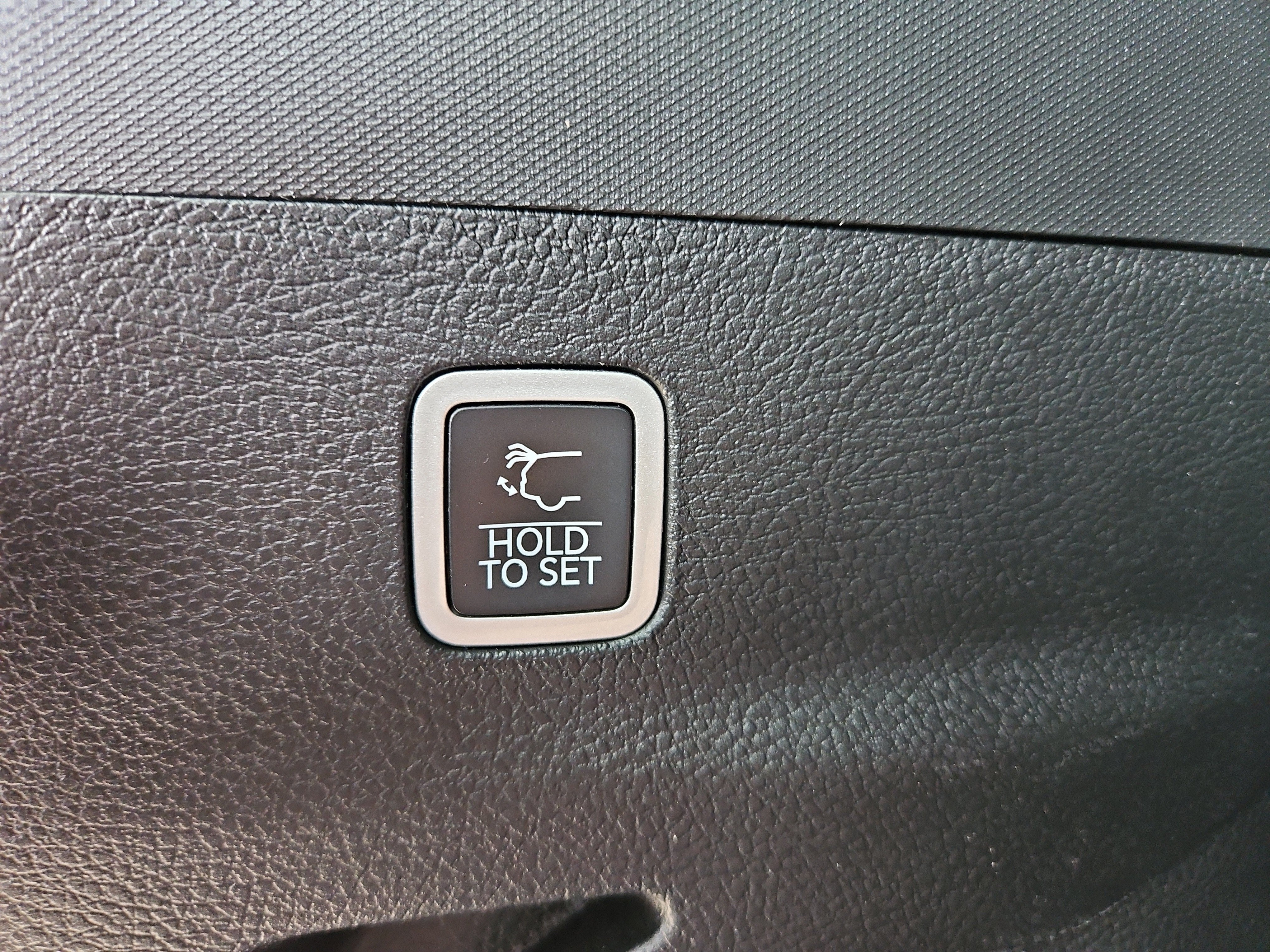 2025 Jeep Wagoneer L Base