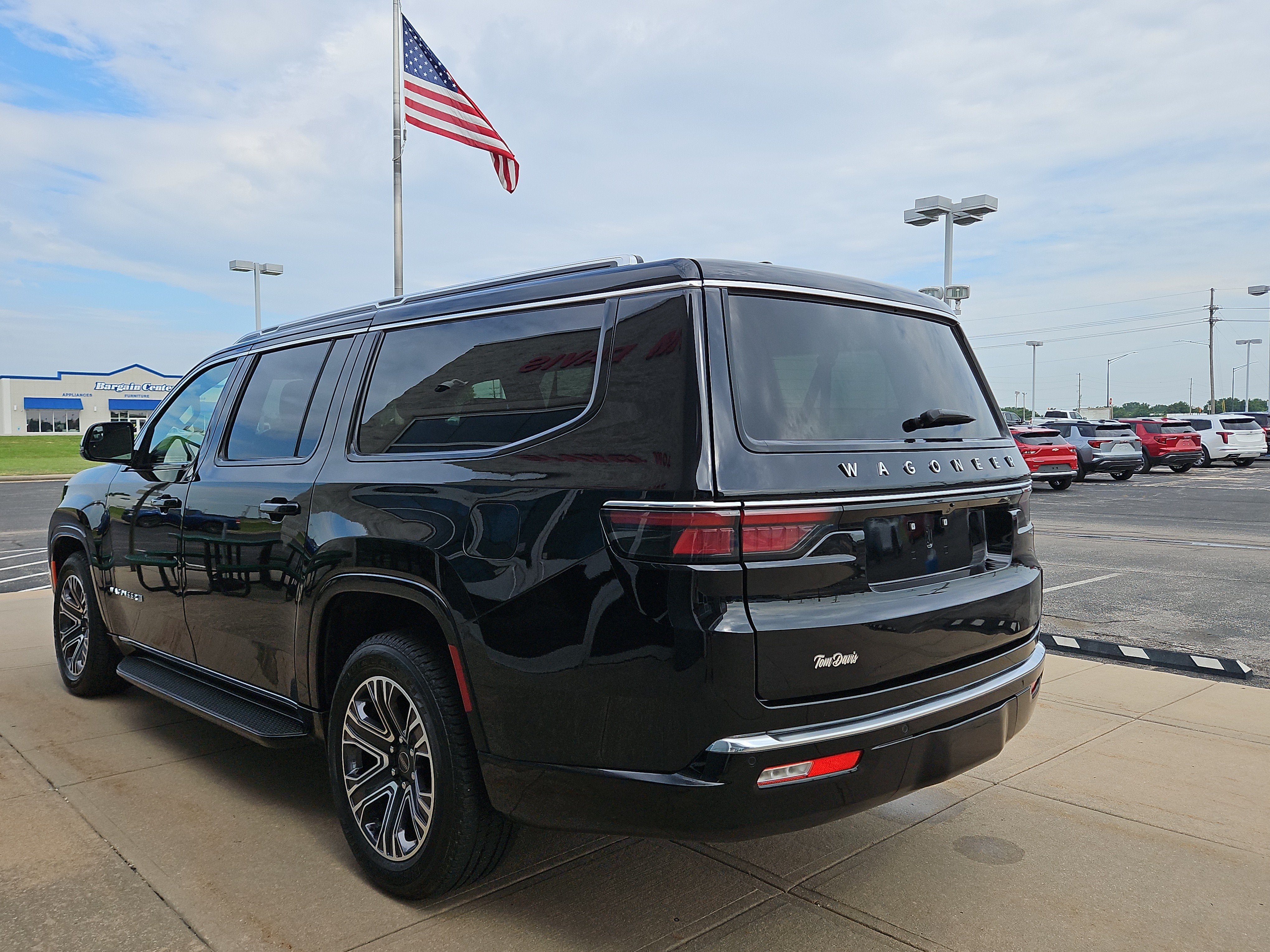 2025 Jeep Wagoneer L Base