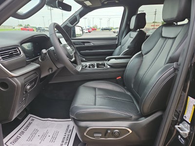 2025 Jeep Wagoneer L Base