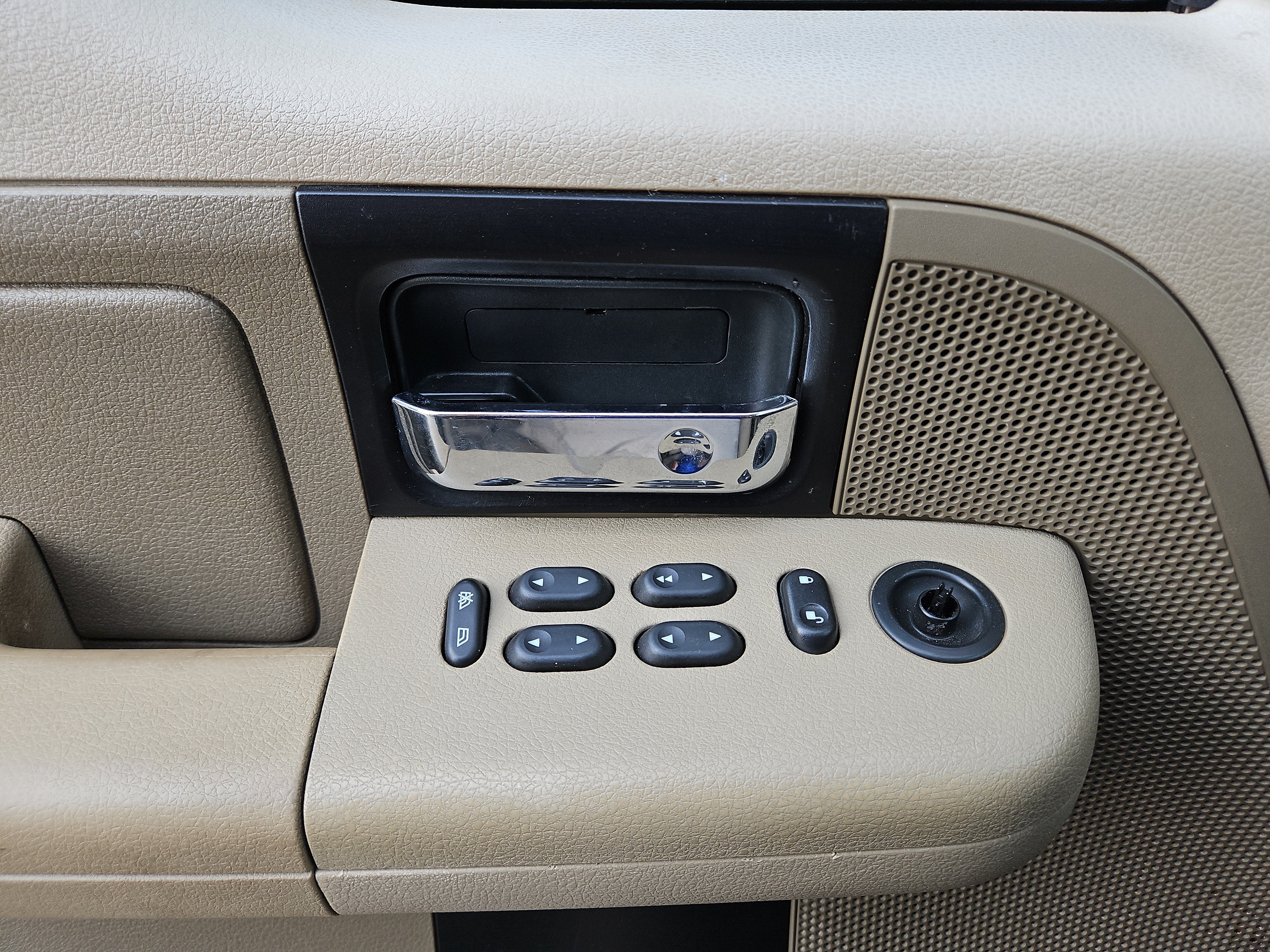 2005 Ford F-150 XLT