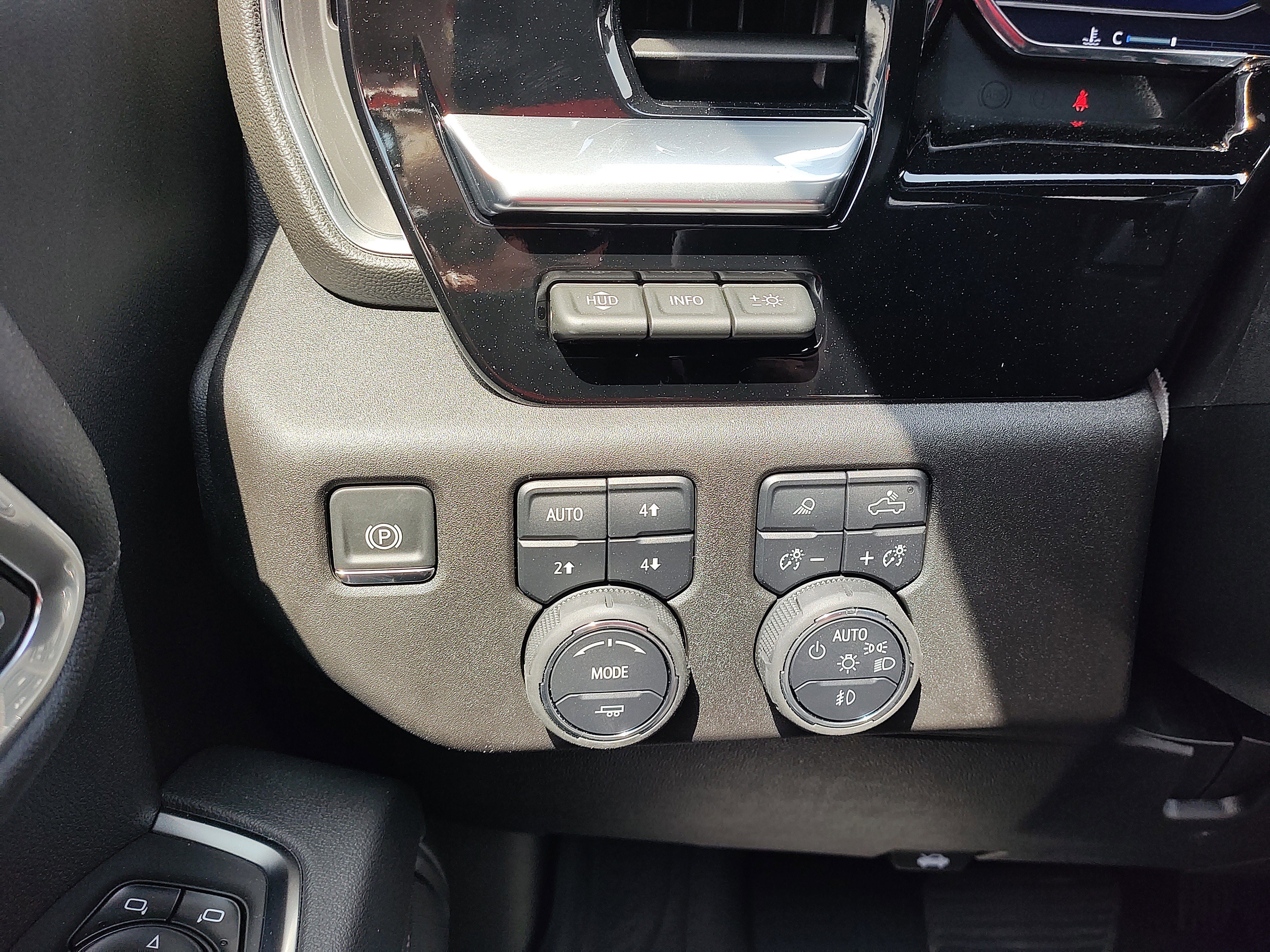 2025 Chevrolet Silverado 3500 HD High Country