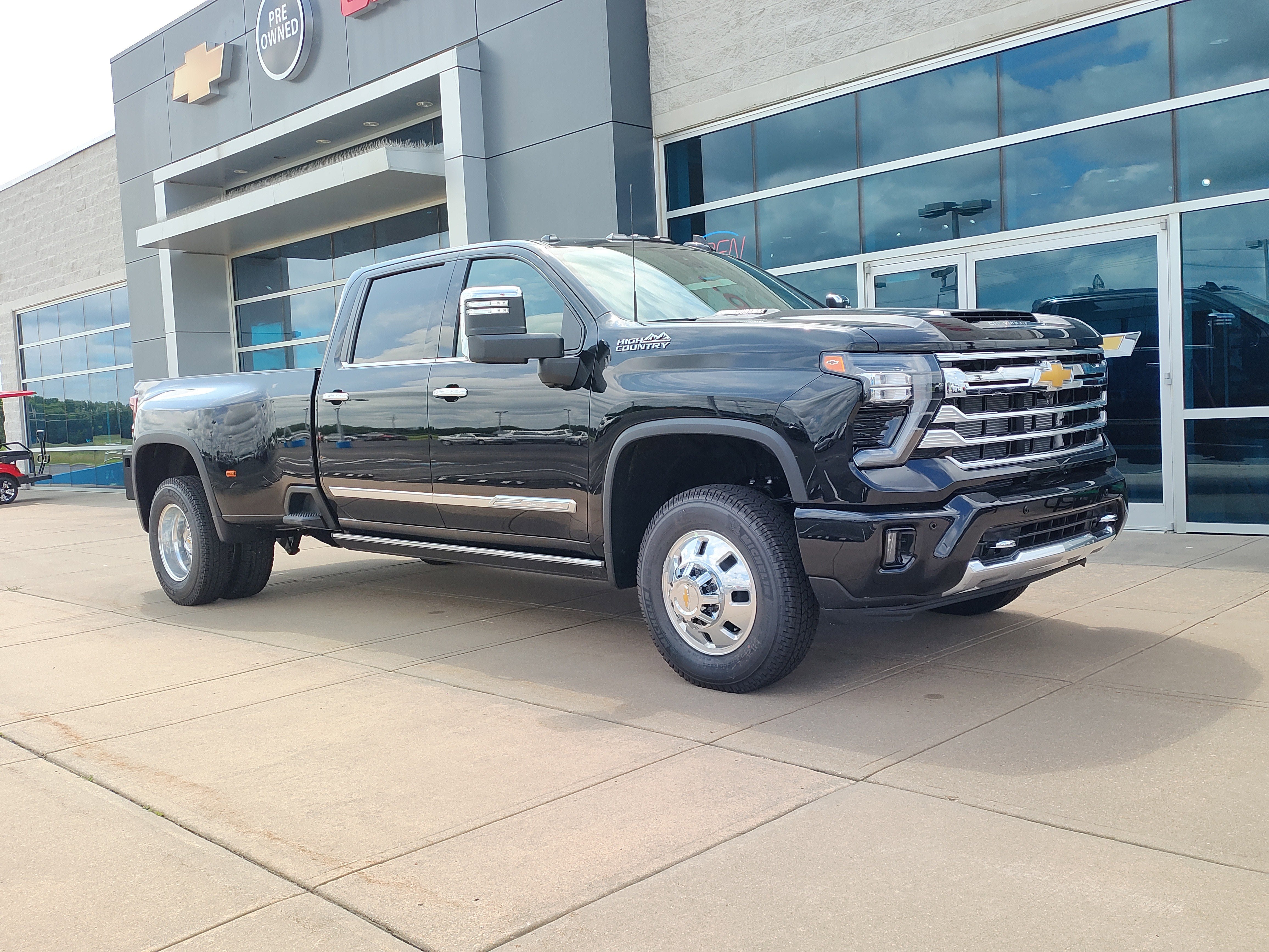 2025 Chevrolet Silverado 3500 HD High Country
