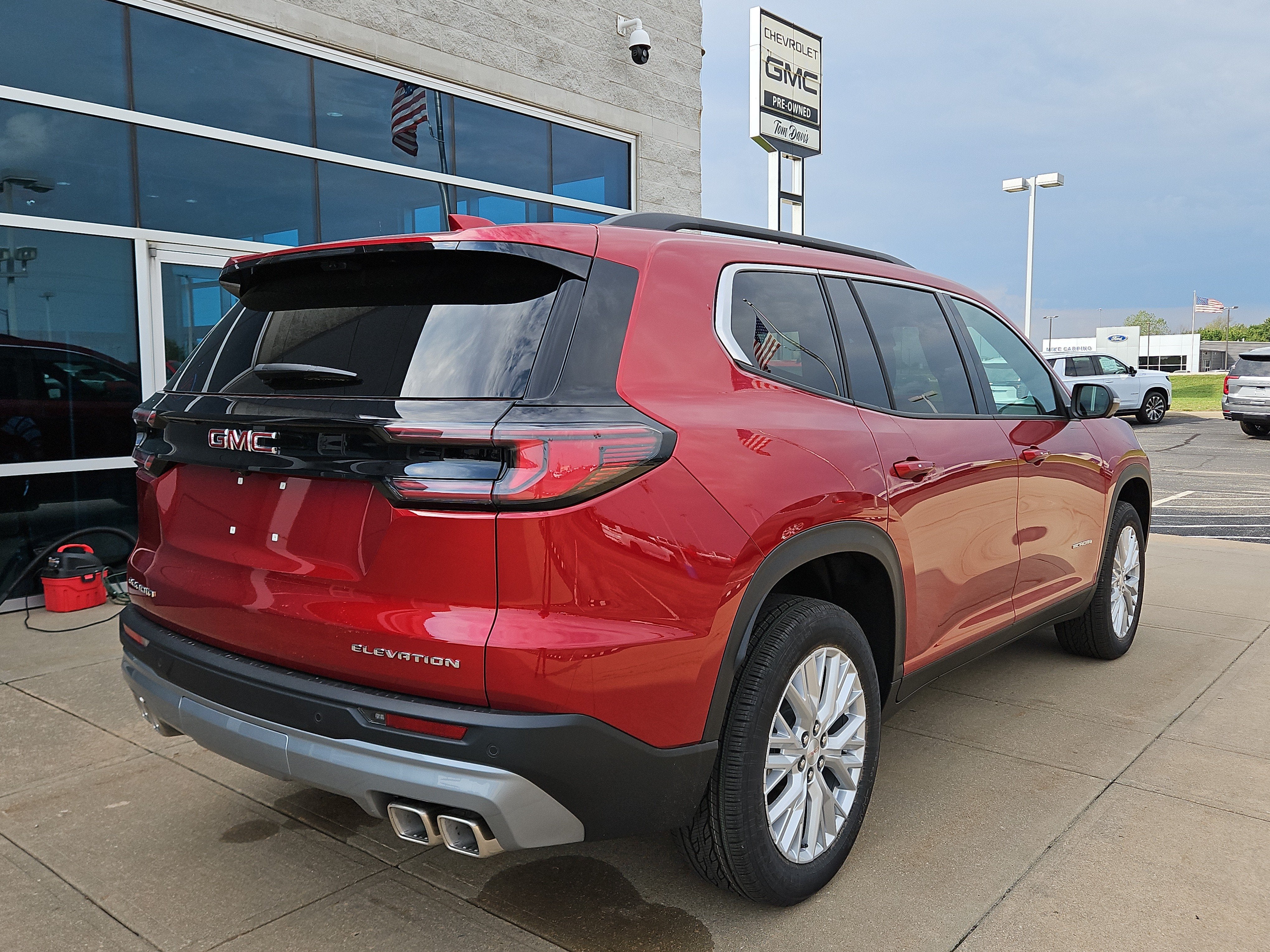 2027 GMC Acadia Elevation