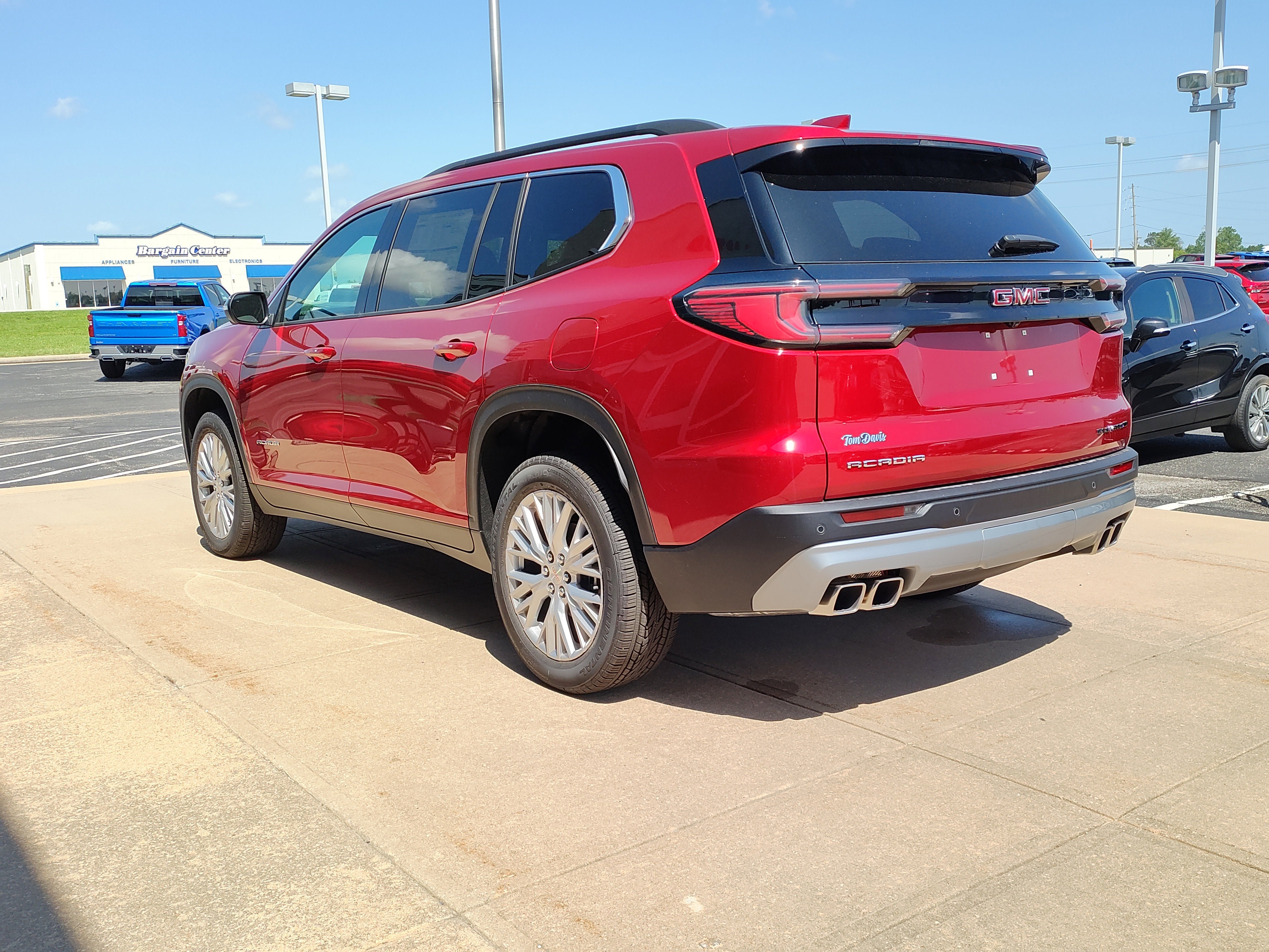 2025 GMC Acadia Elevation