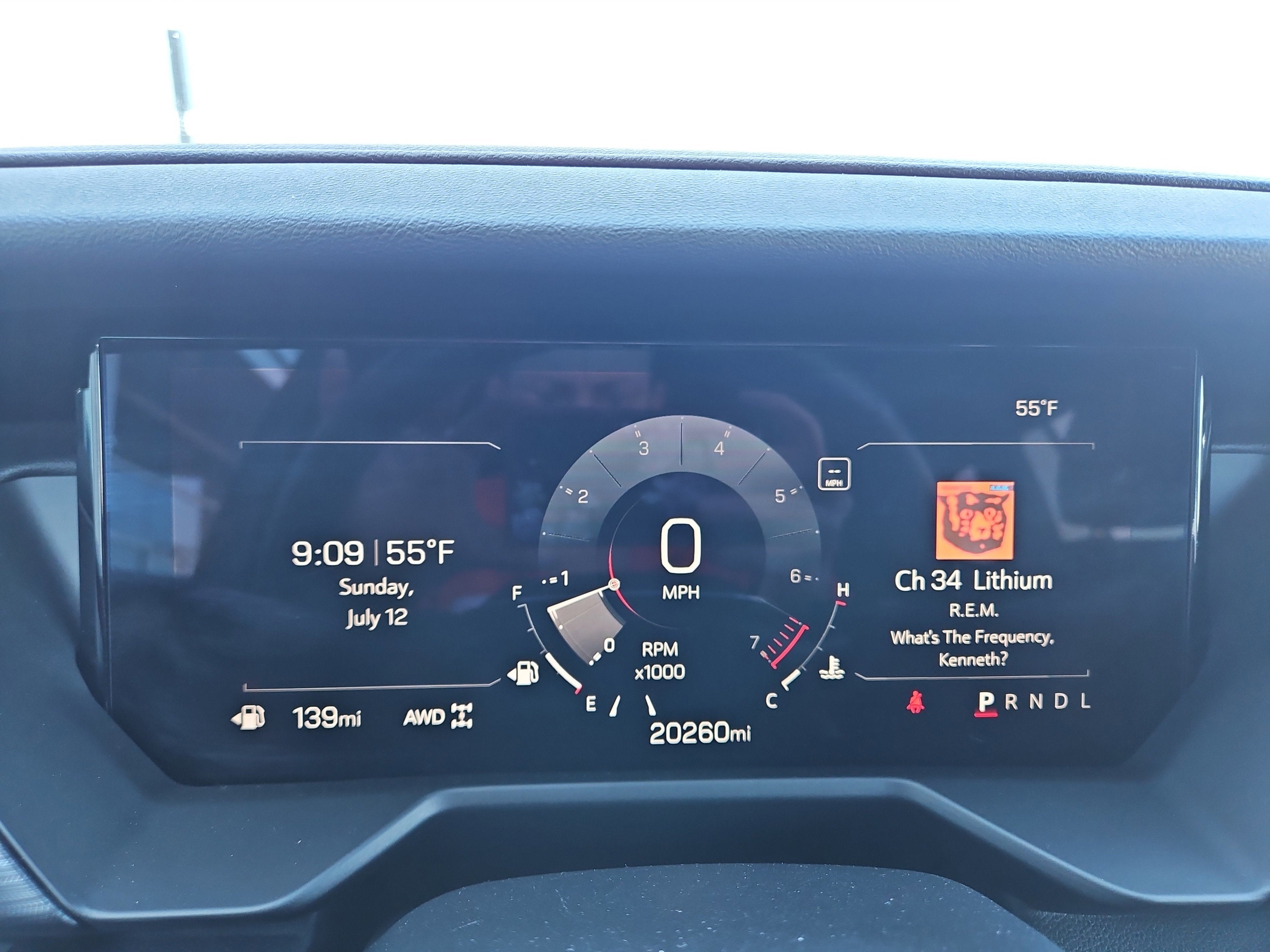 2025 GMC Acadia Elevation