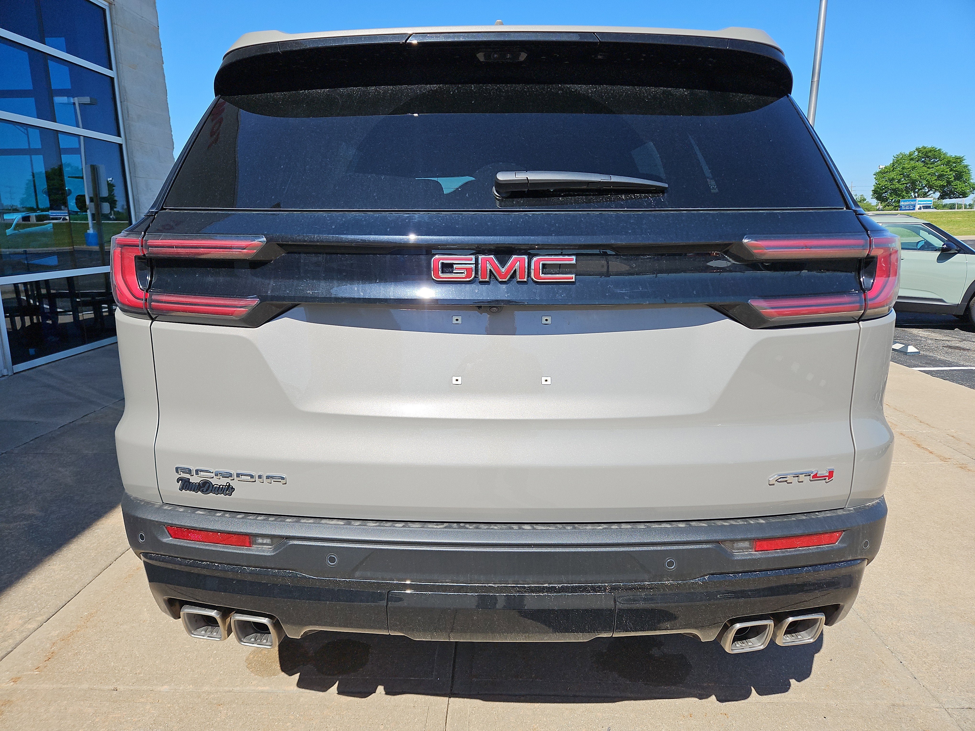 2026 GMC Acadia AT4