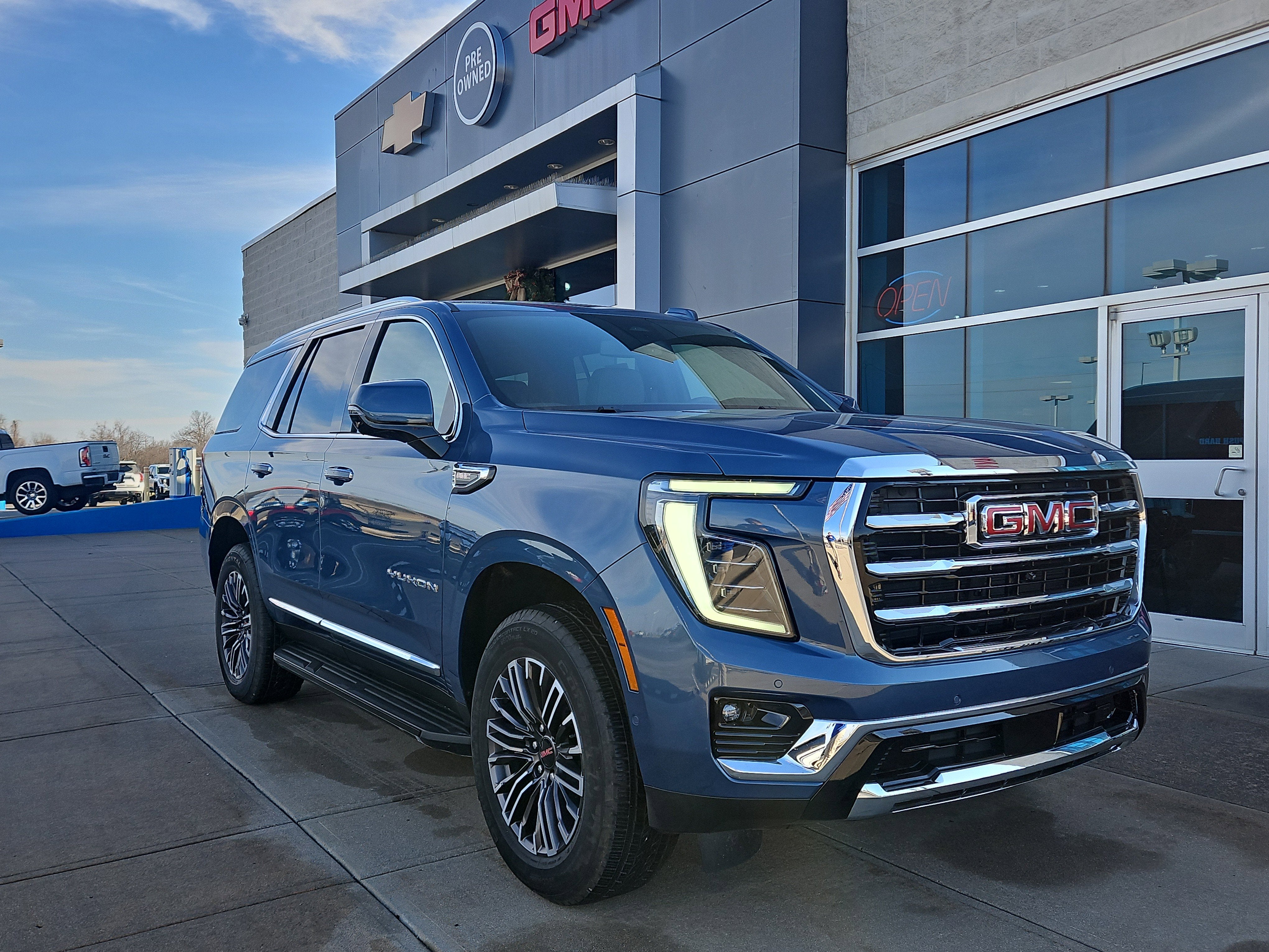 2025 GMC Yukon Elevation