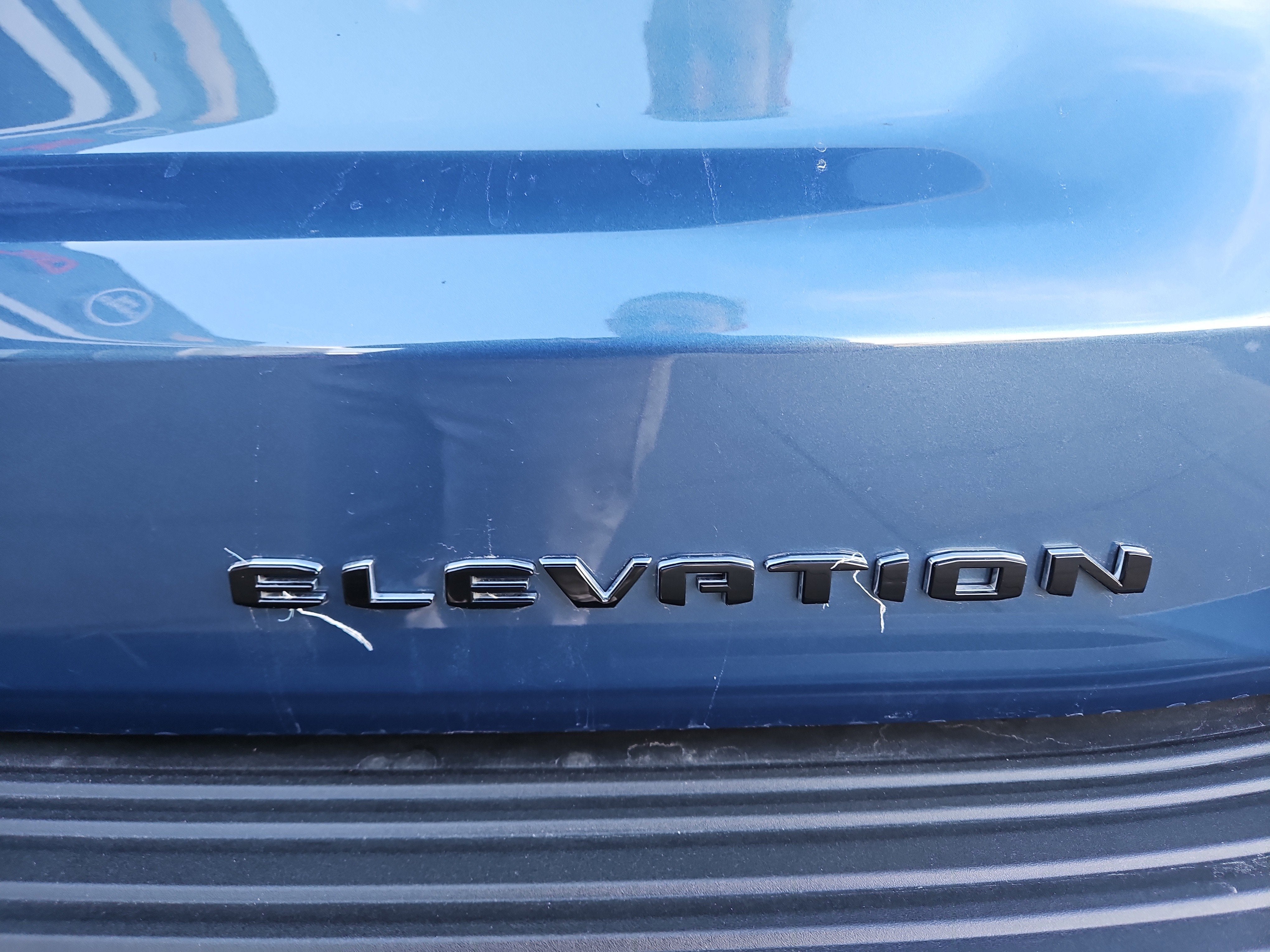 2025 GMC Yukon Elevation