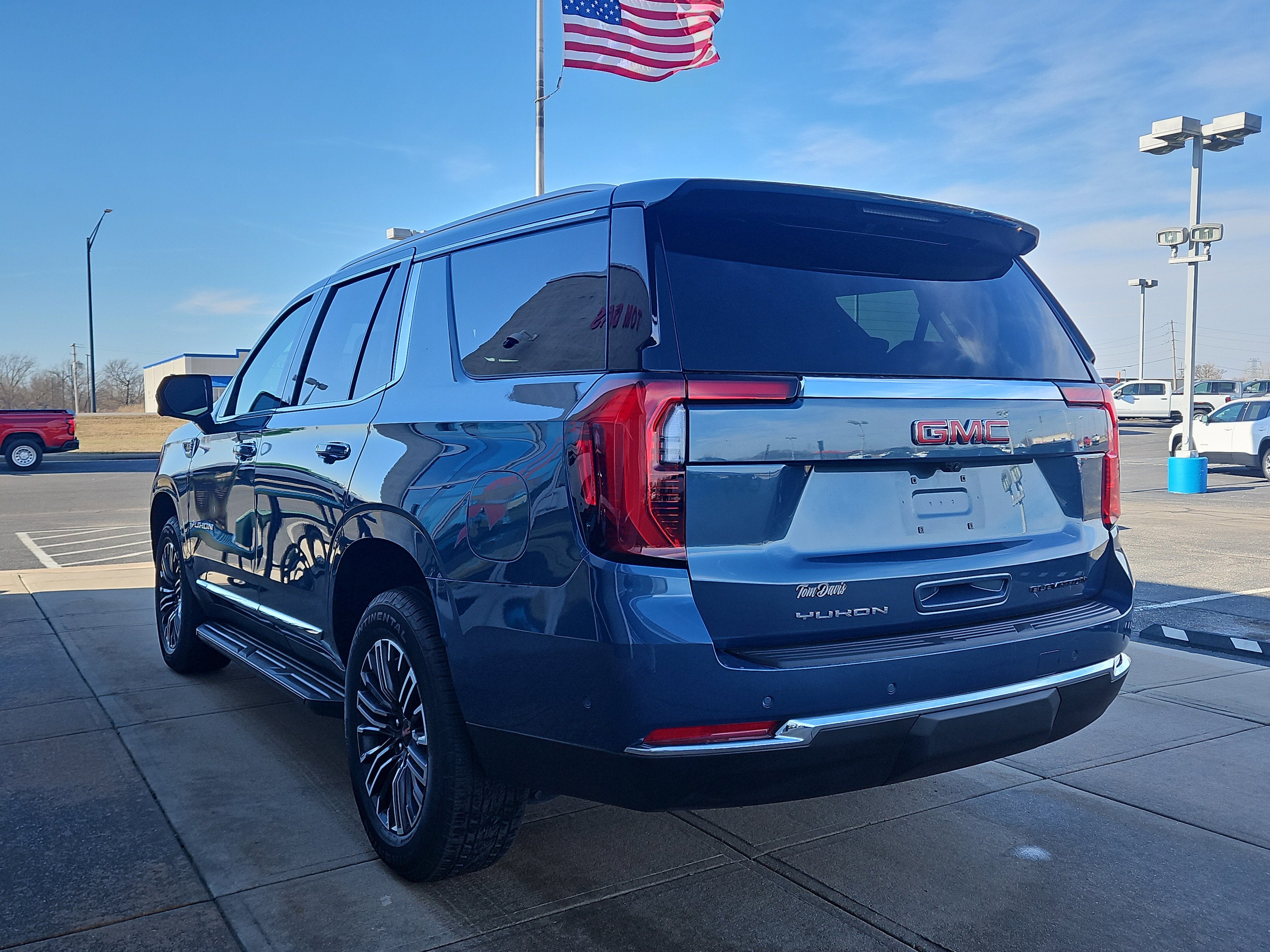 2025 GMC Yukon Elevation