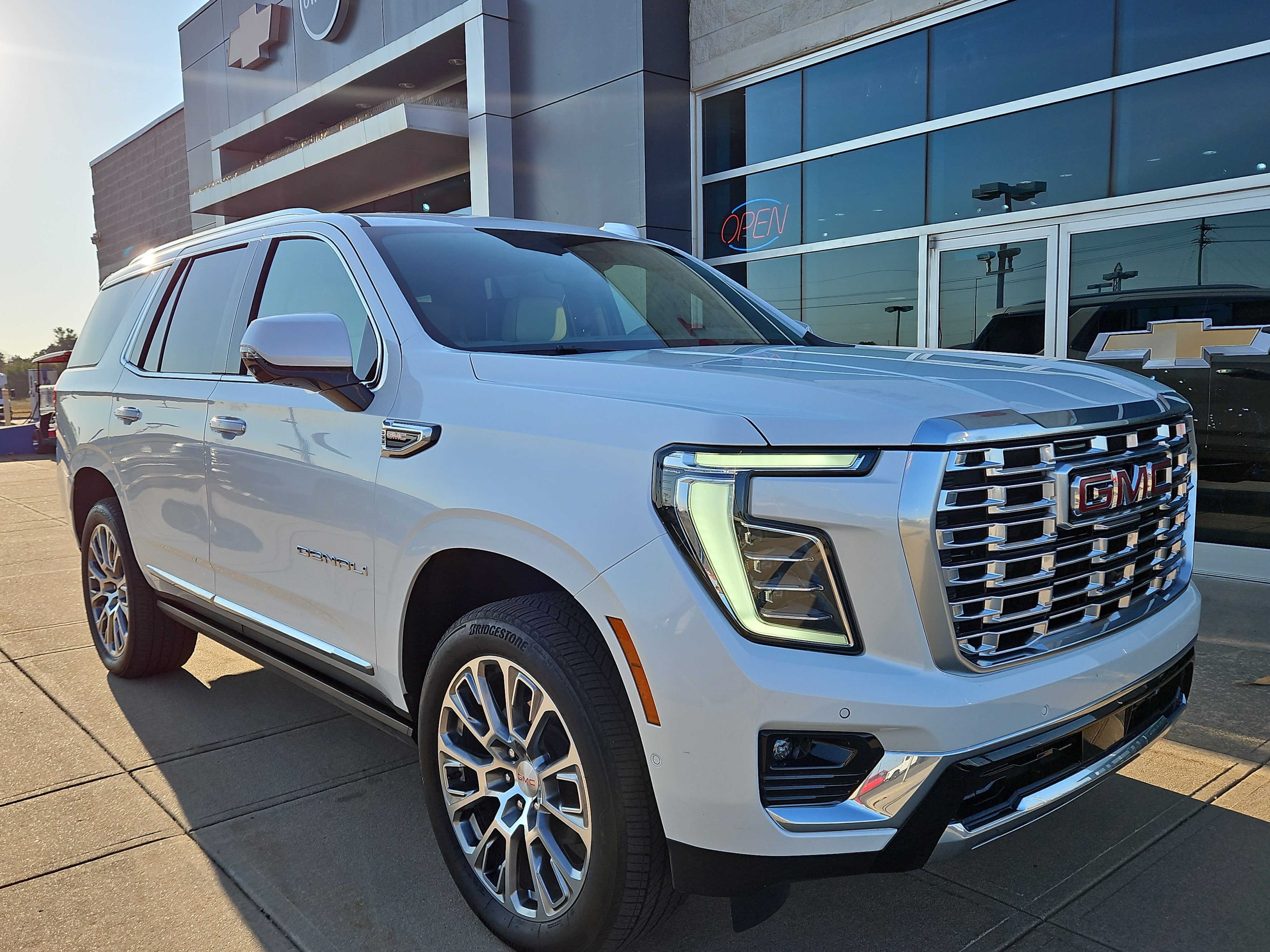 2025 GMC Yukon Denali