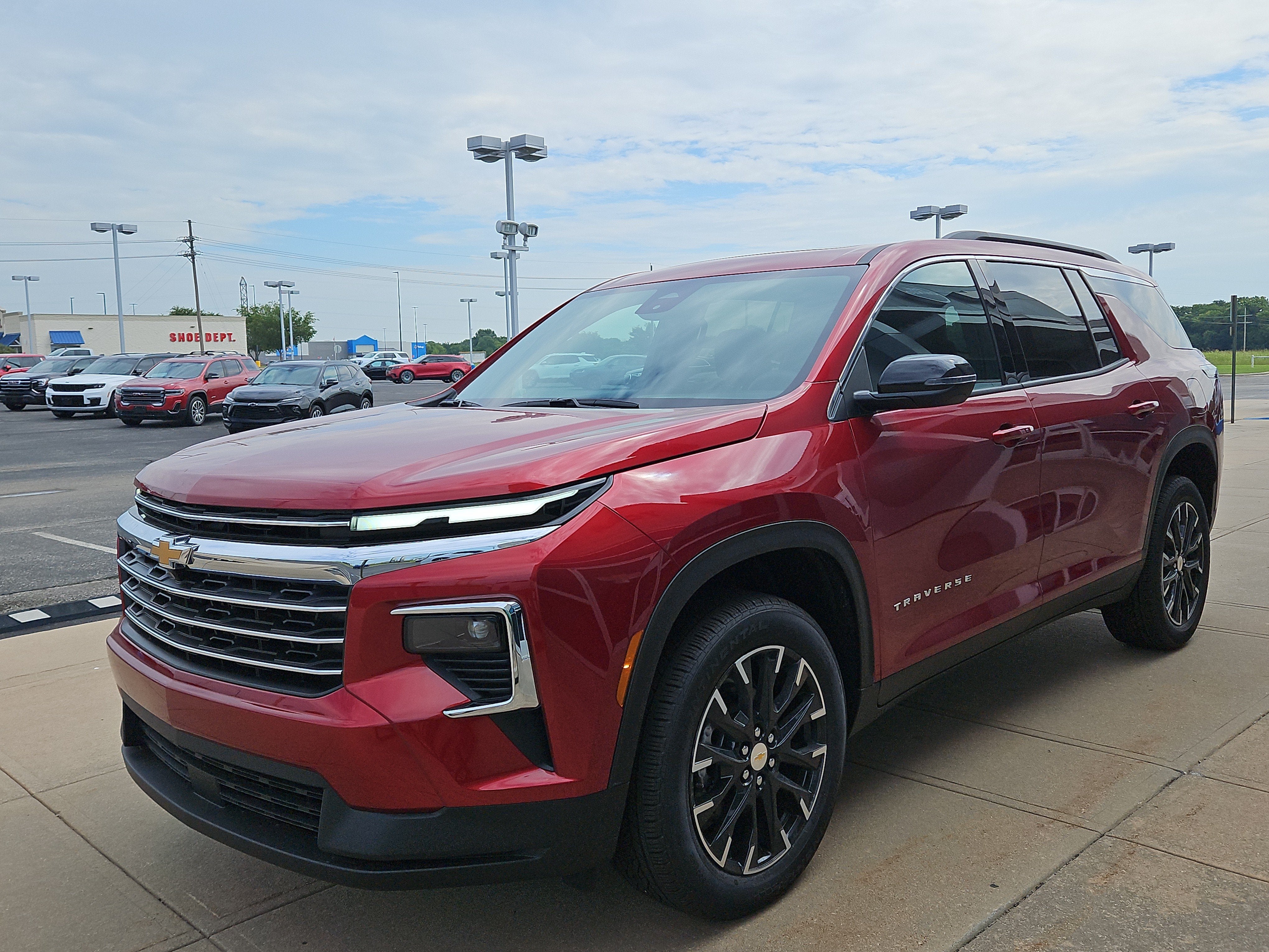 2026 Chevrolet Traverse LT