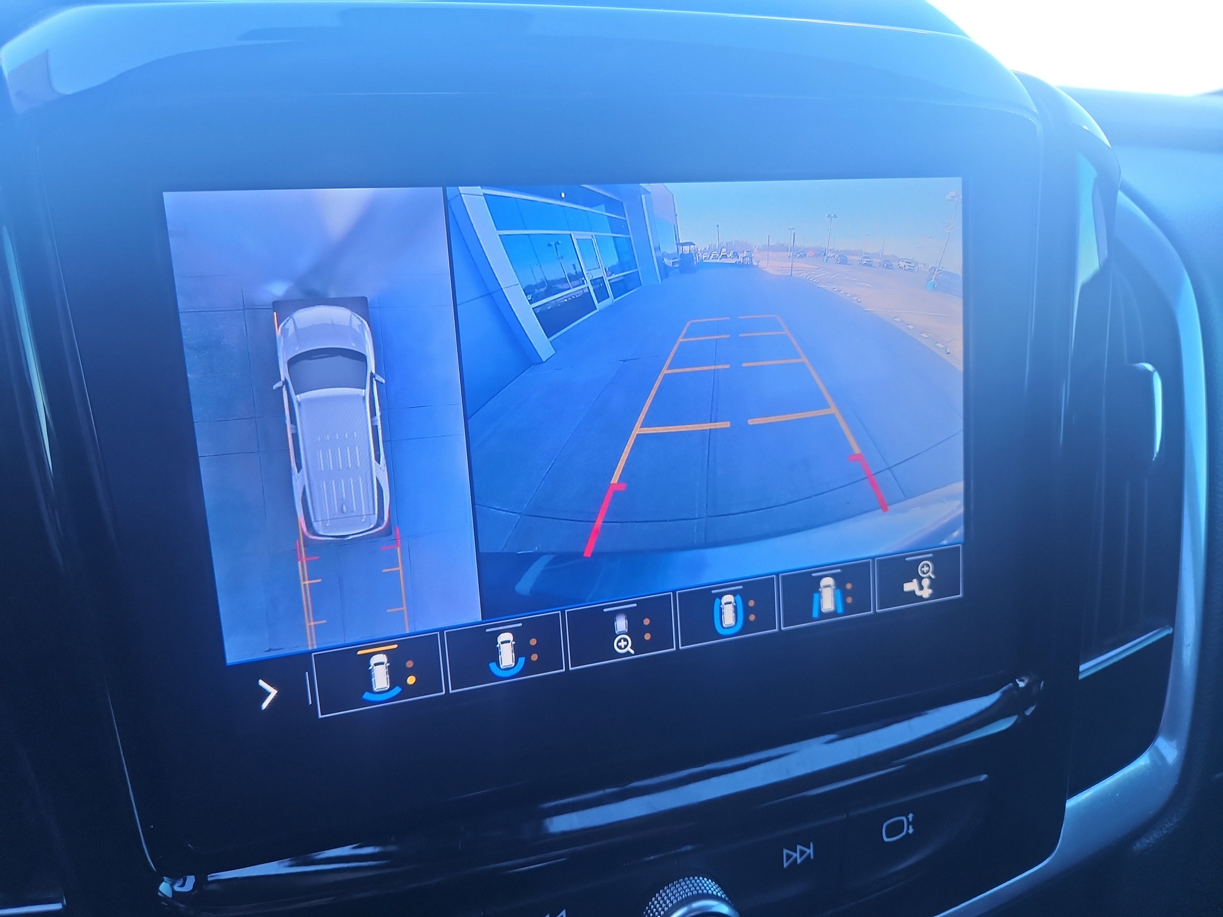 2020 Chevrolet Traverse RS