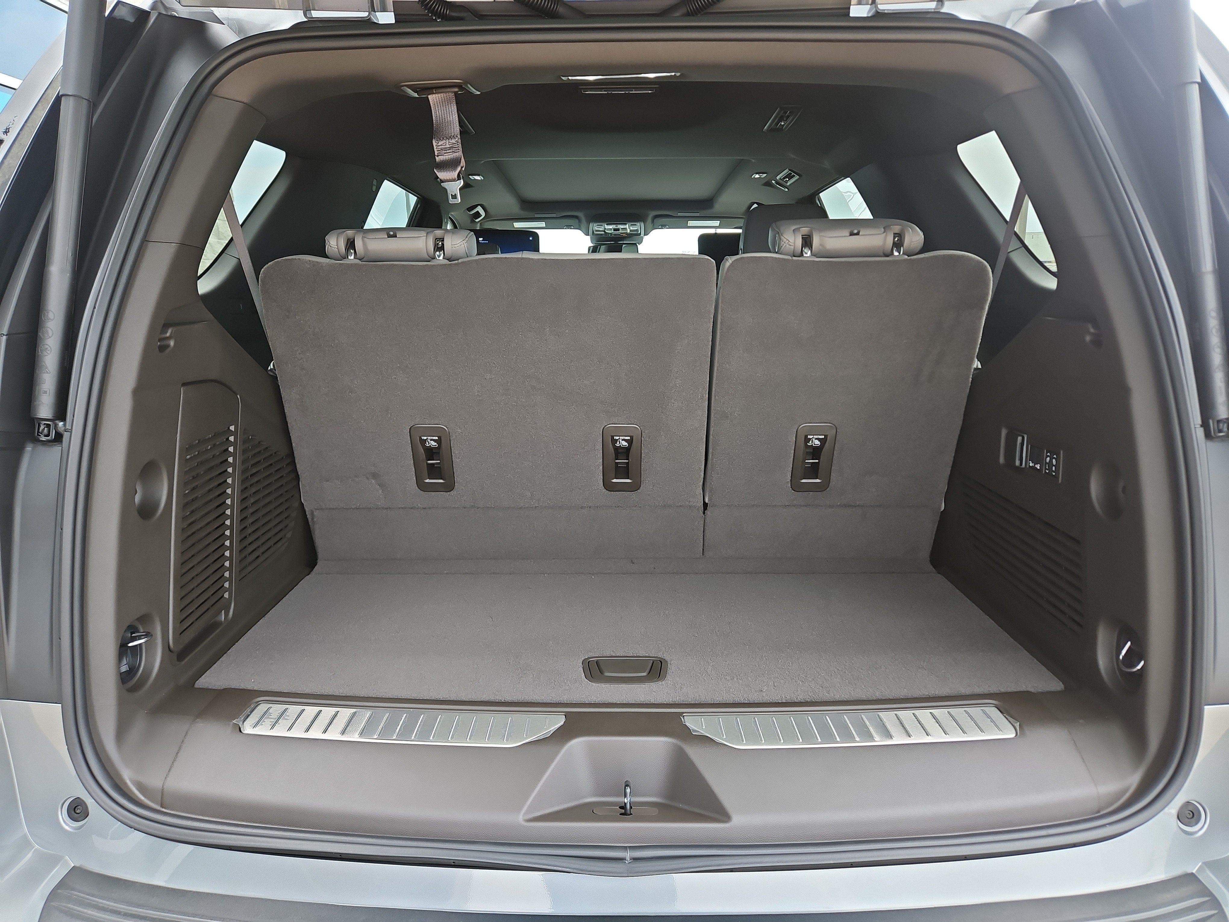 2027 Chevrolet Tahoe Z71