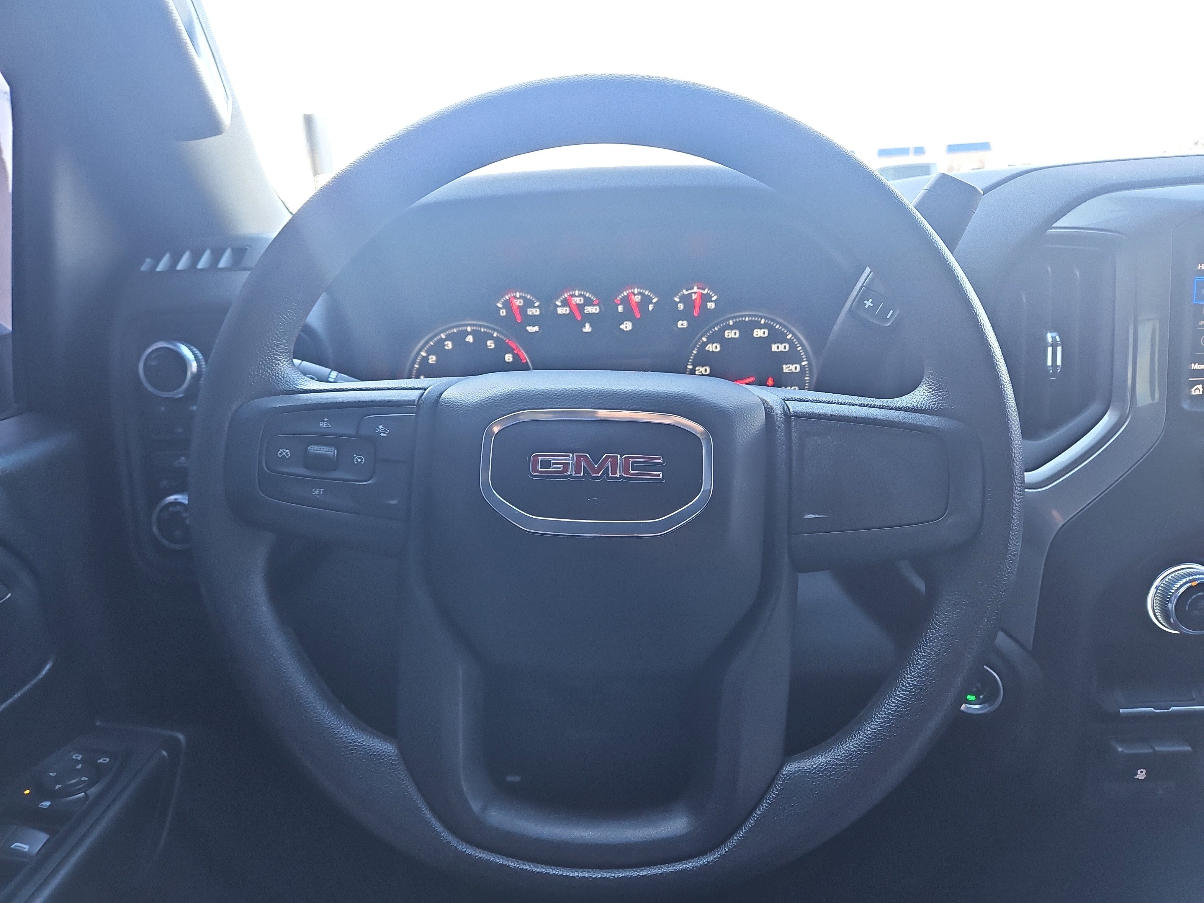 2025 GMC Sierra 2500 HD Pro