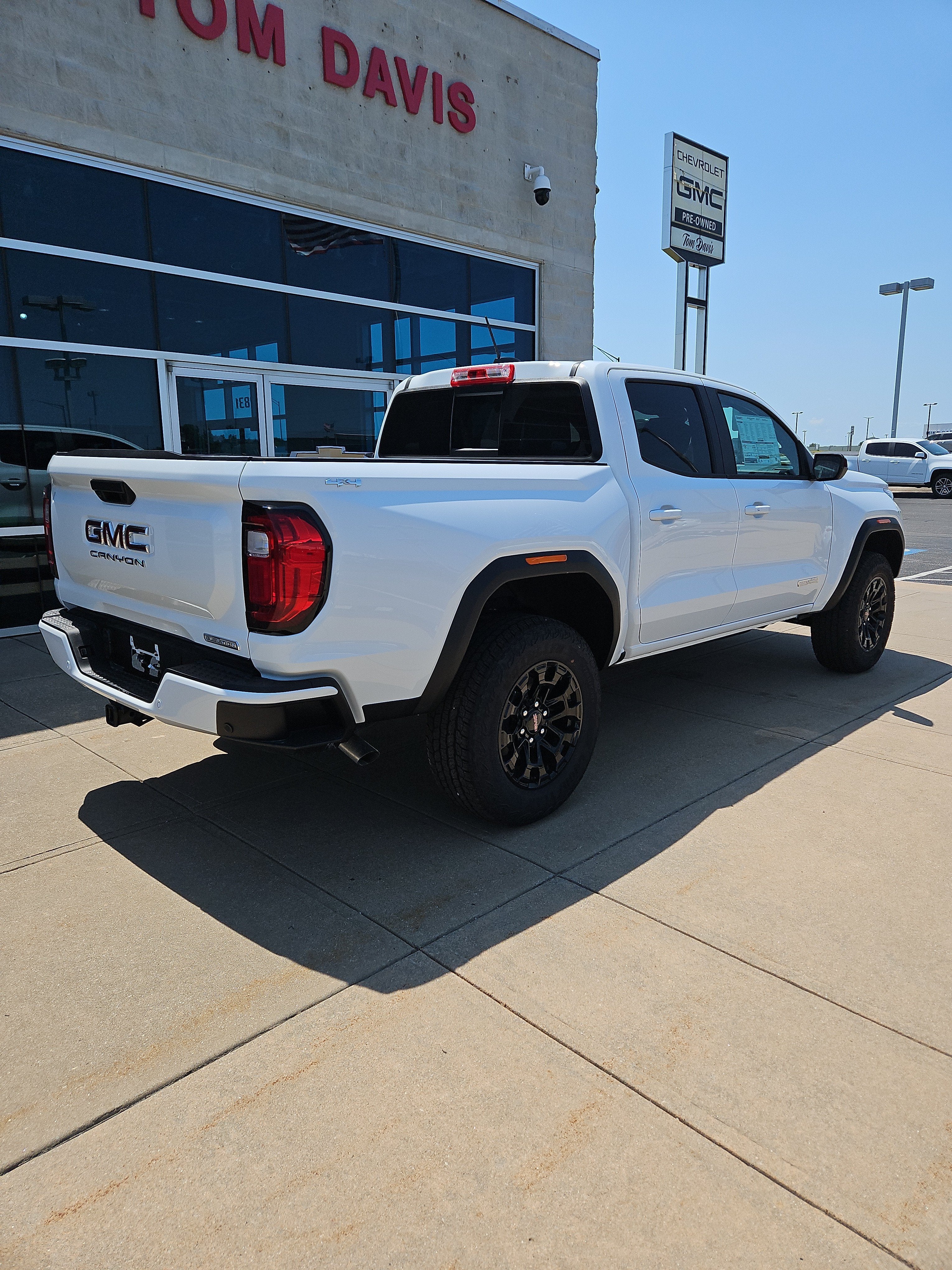 2026 GMC Canyon Elevation