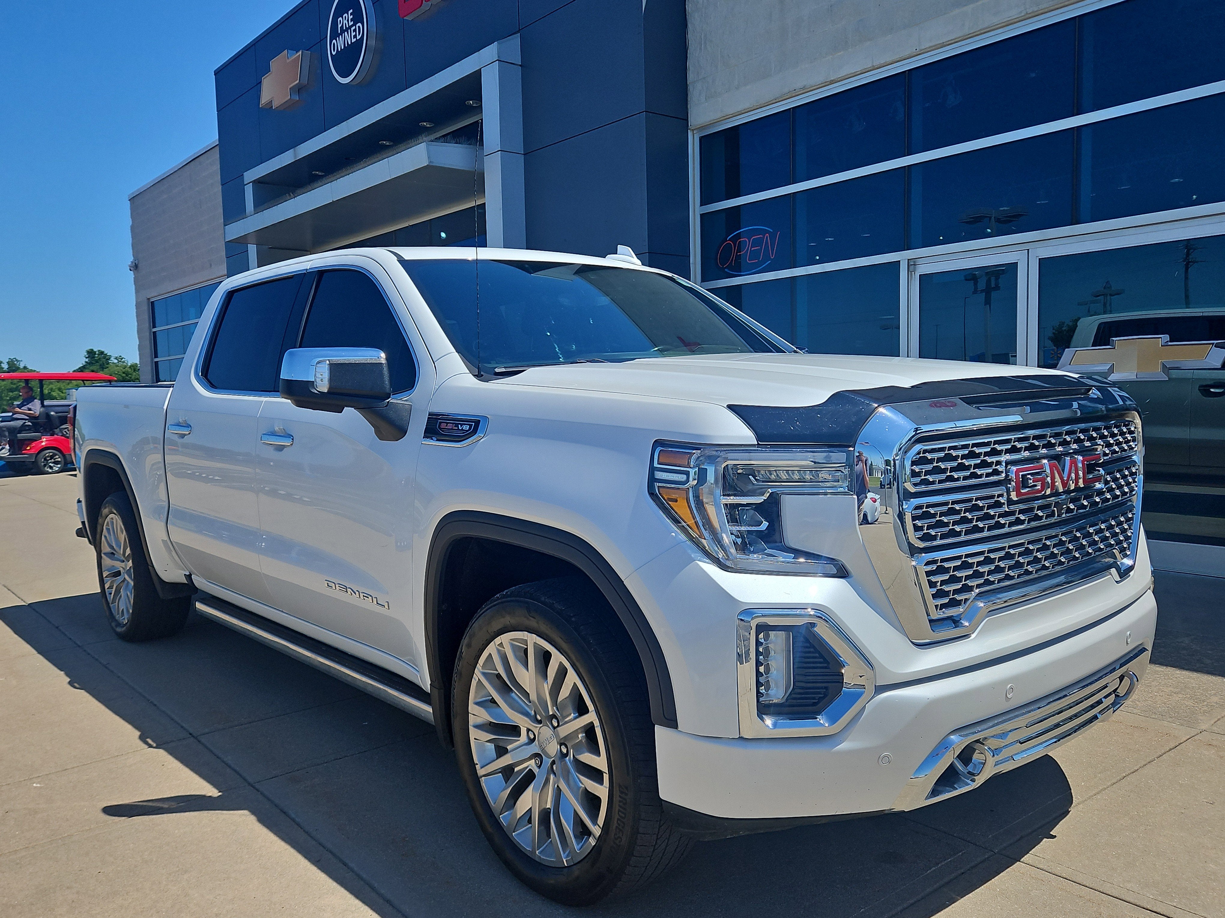 2019 GMC Sierra 4WD Crew Cab Short Box's photo