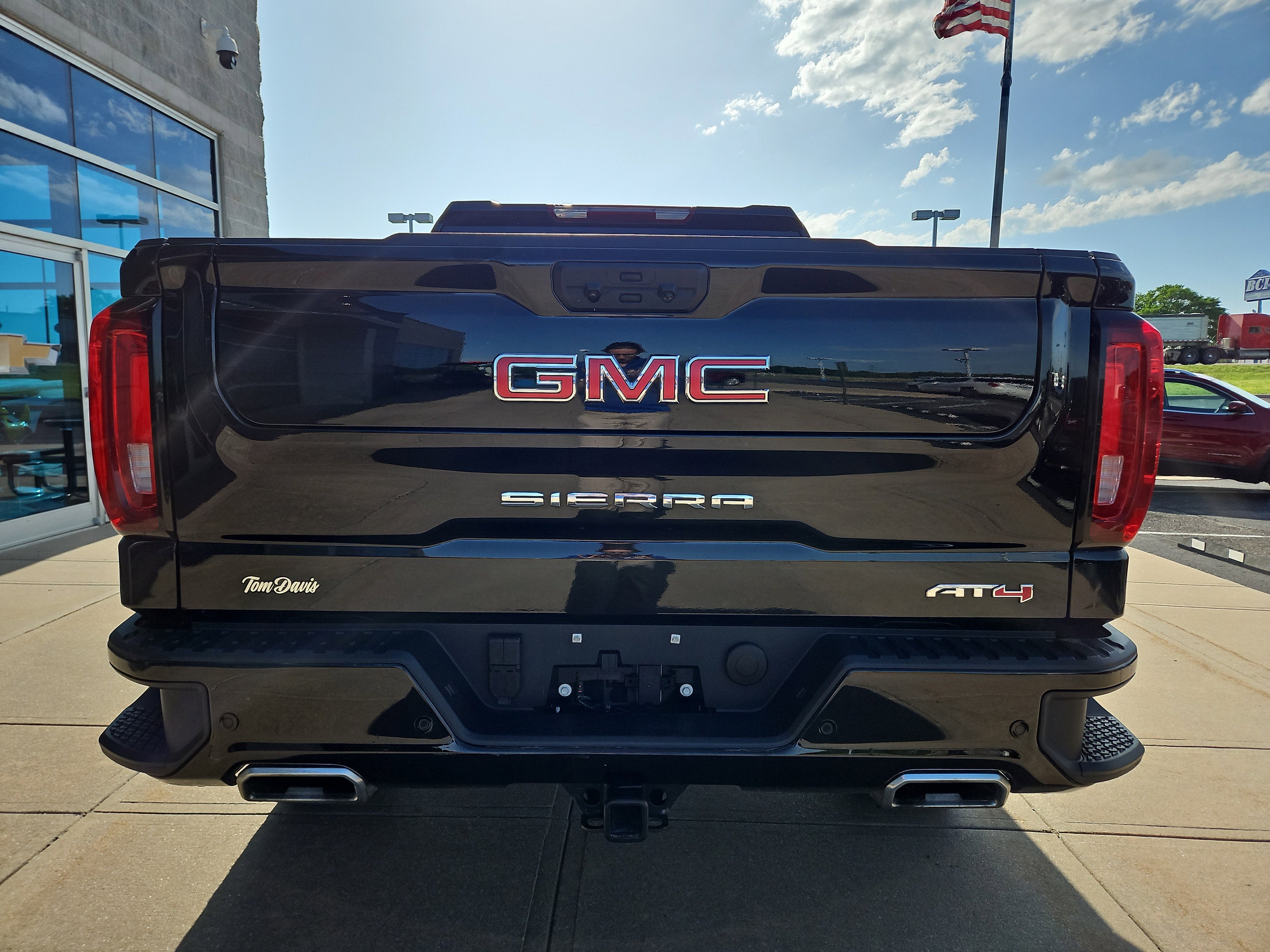 2025 GMC Sierra 1500 AT4
