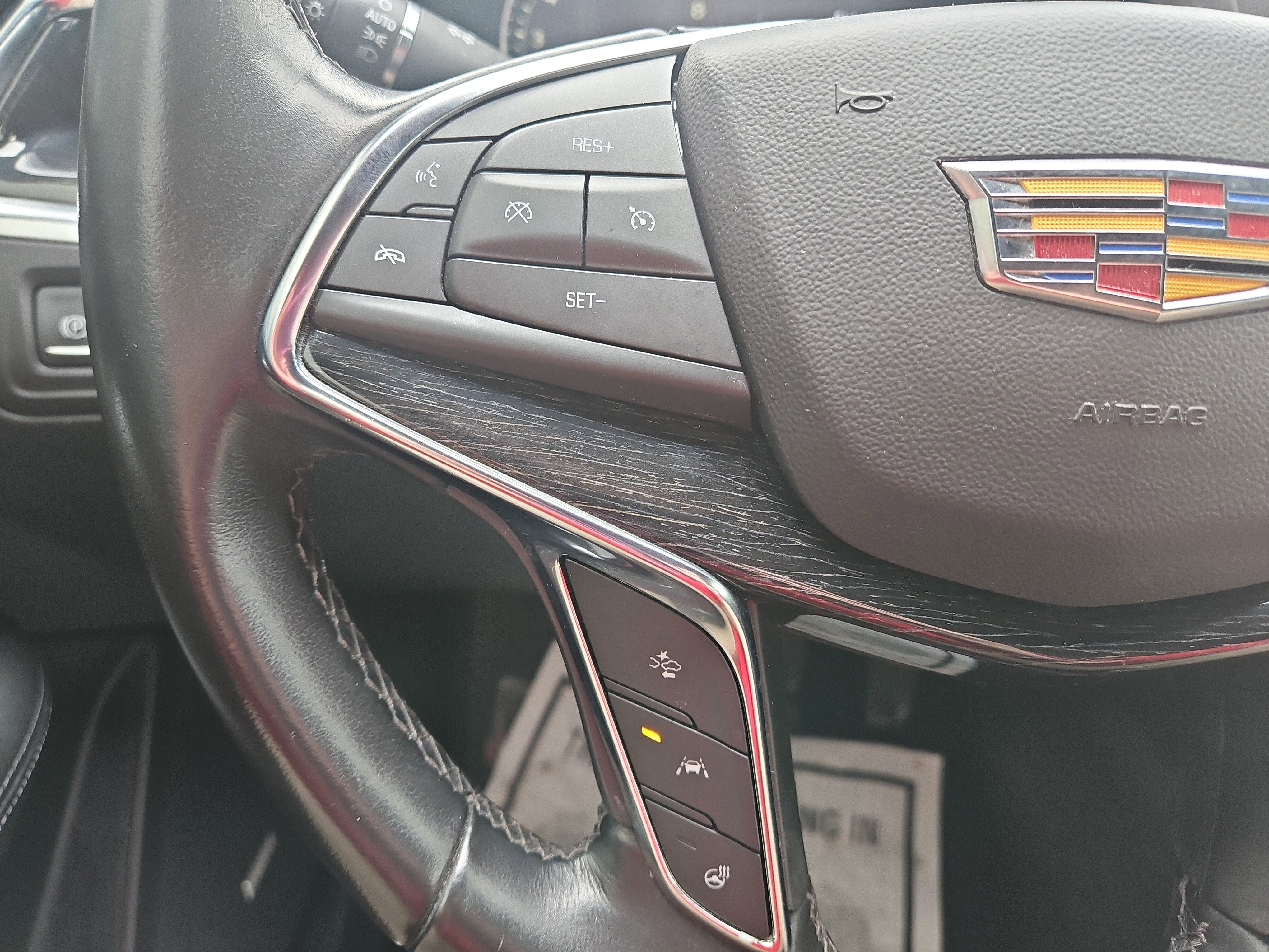 2020 Cadillac XT5 Premium Luxury