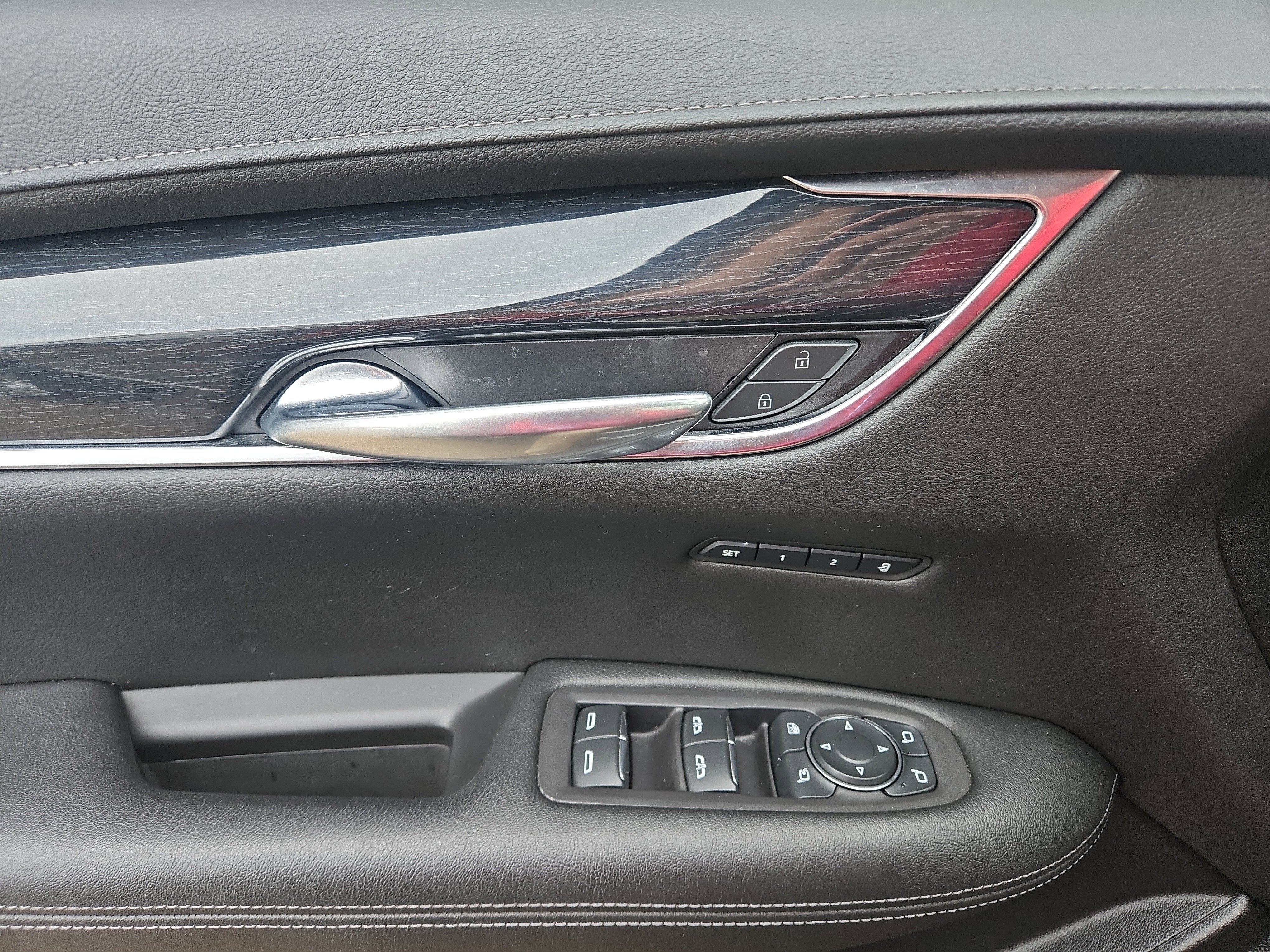 2020 Cadillac XT5 Premium Luxury