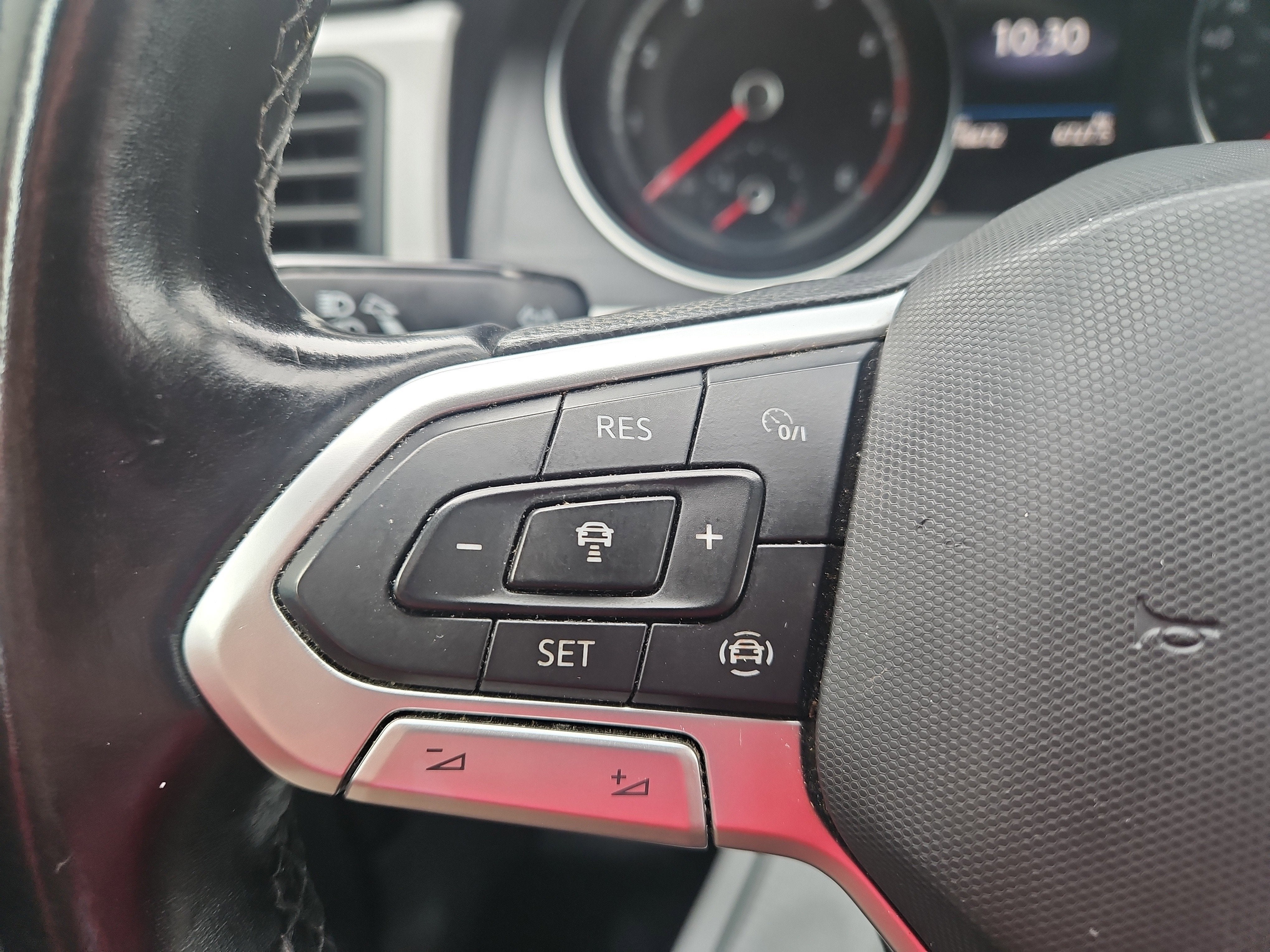 2020 Volkswagen Atlas Cross Sport 3.6L V6 SE w/Technology