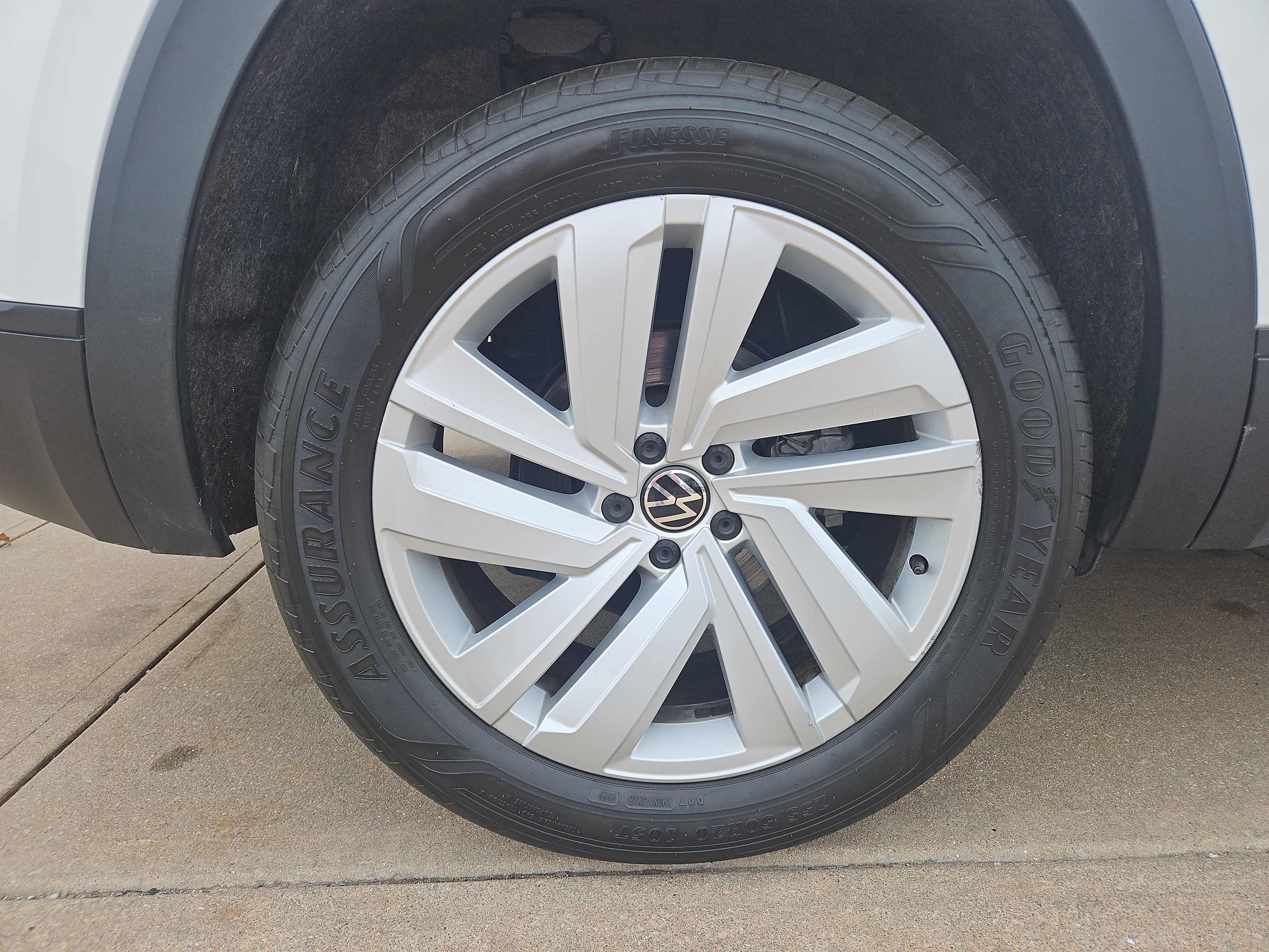 2020 Volkswagen Atlas Cross Sport 3.6L V6 SE w/Technology