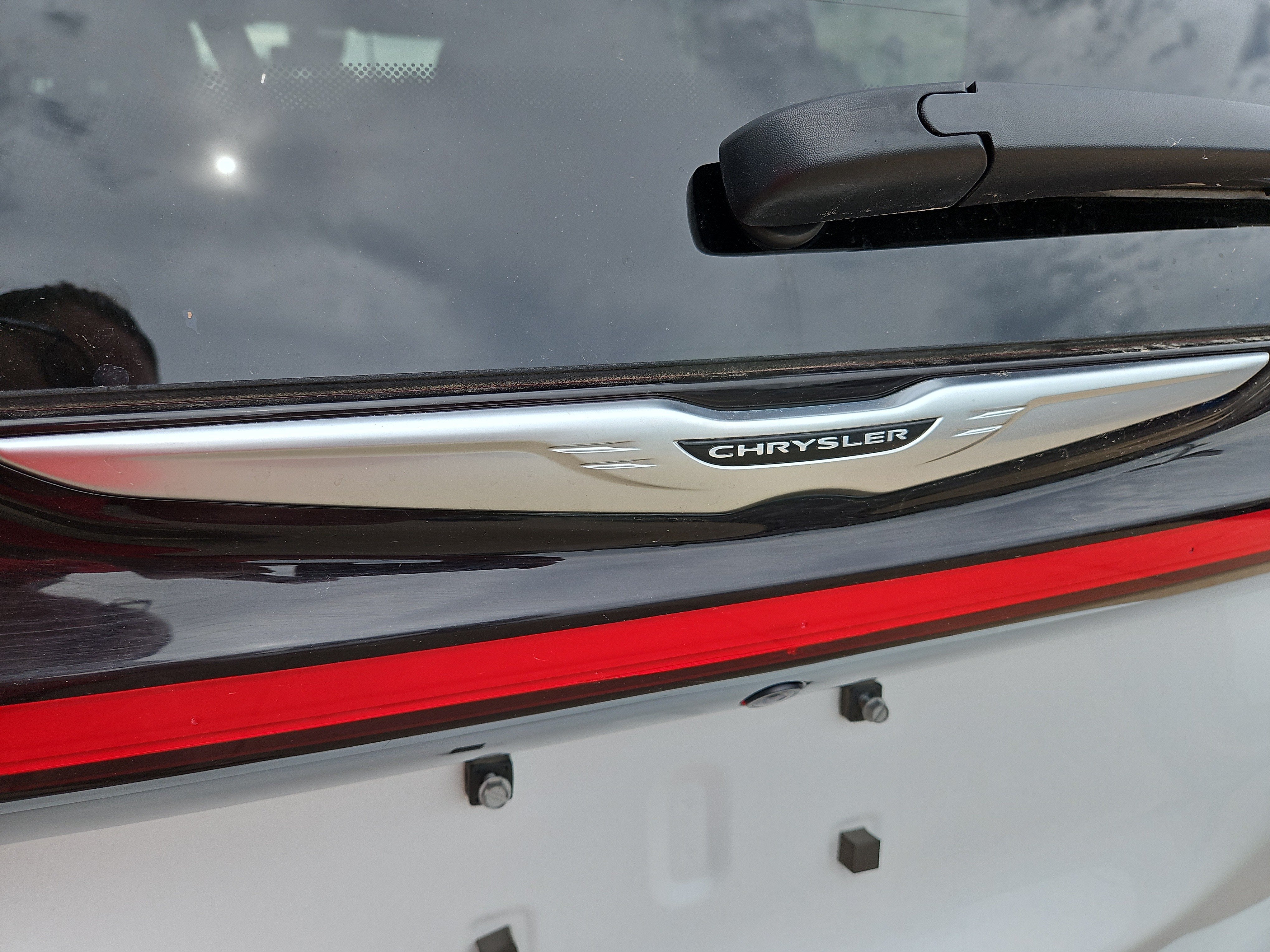 2025 Chrysler Pacifica Select