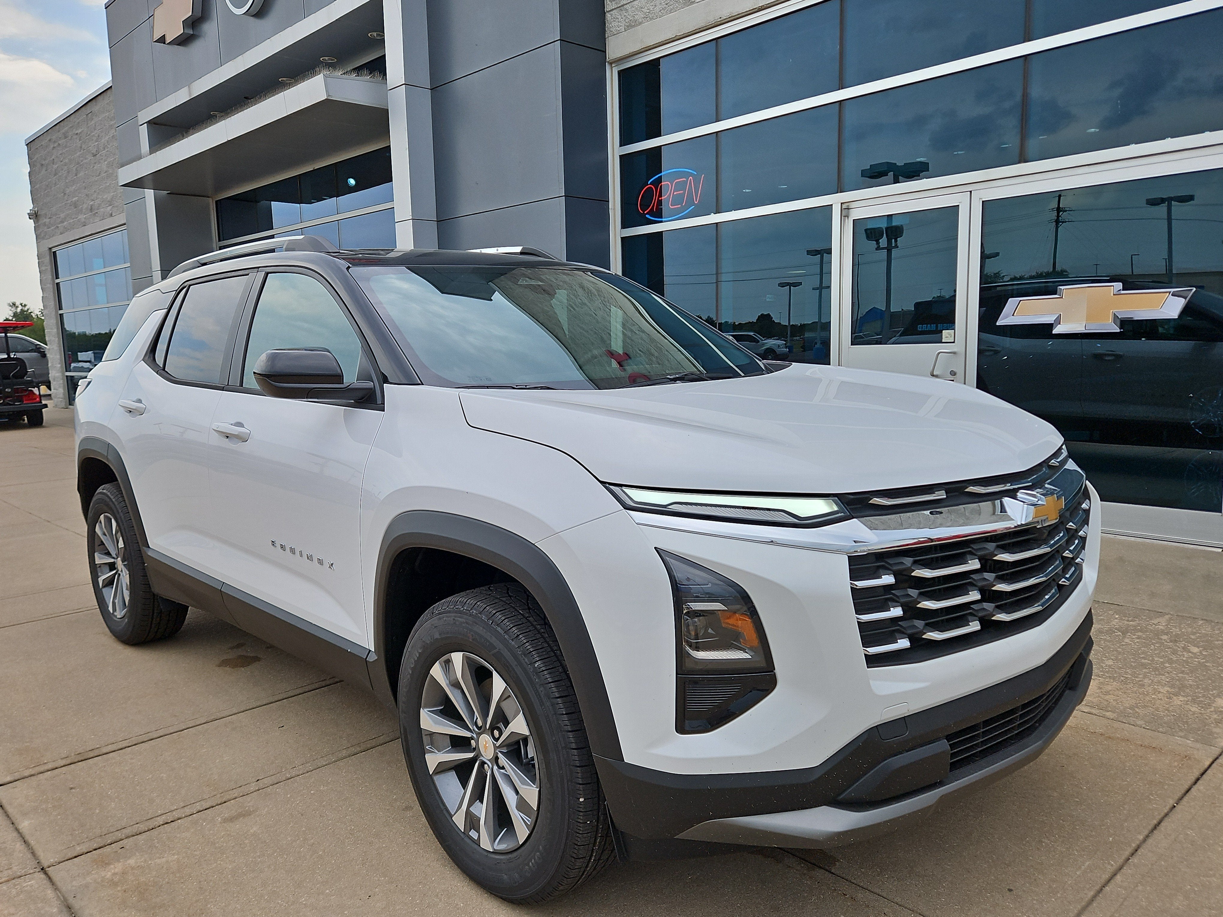 2027 Chevrolet Equinox LT