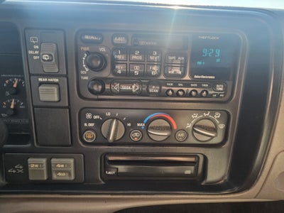 1997 Chevrolet Tahoe Base