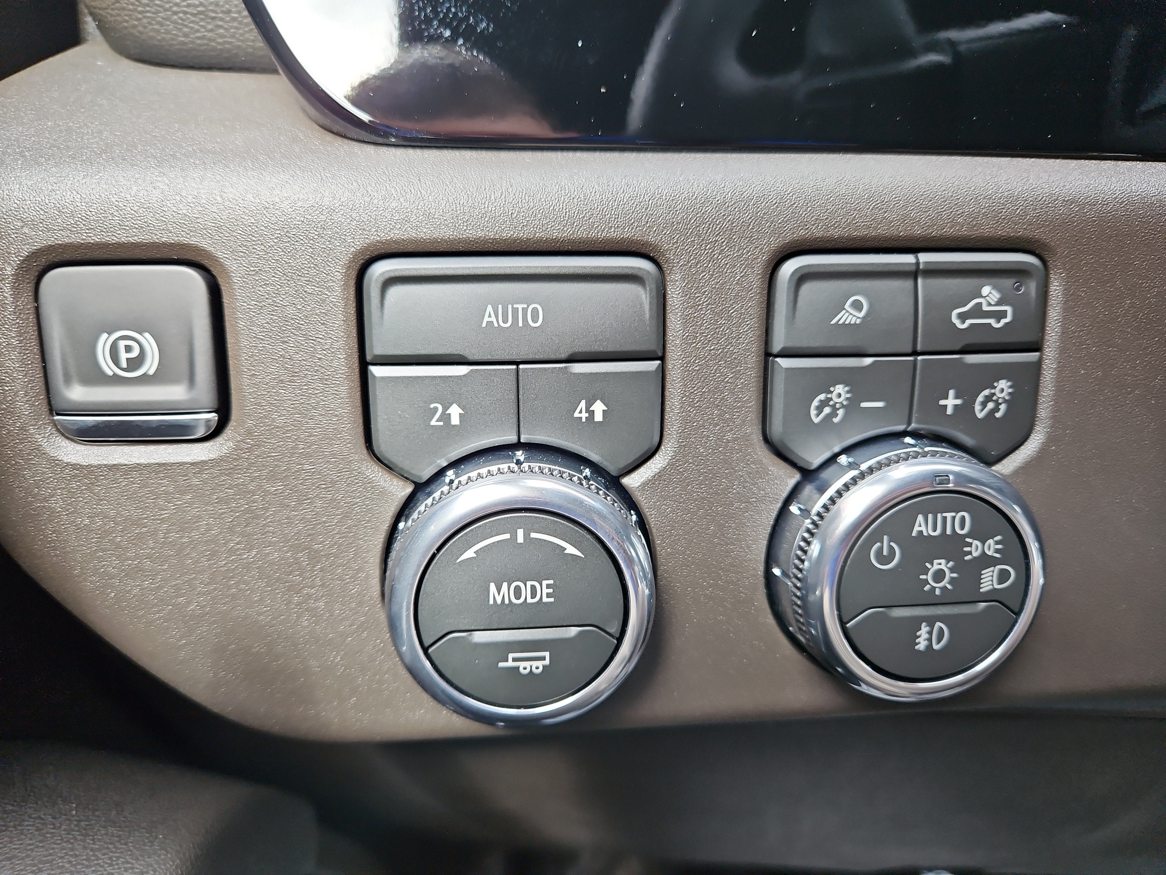 2026 GMC Sierra 1500 SLT - Photo 15