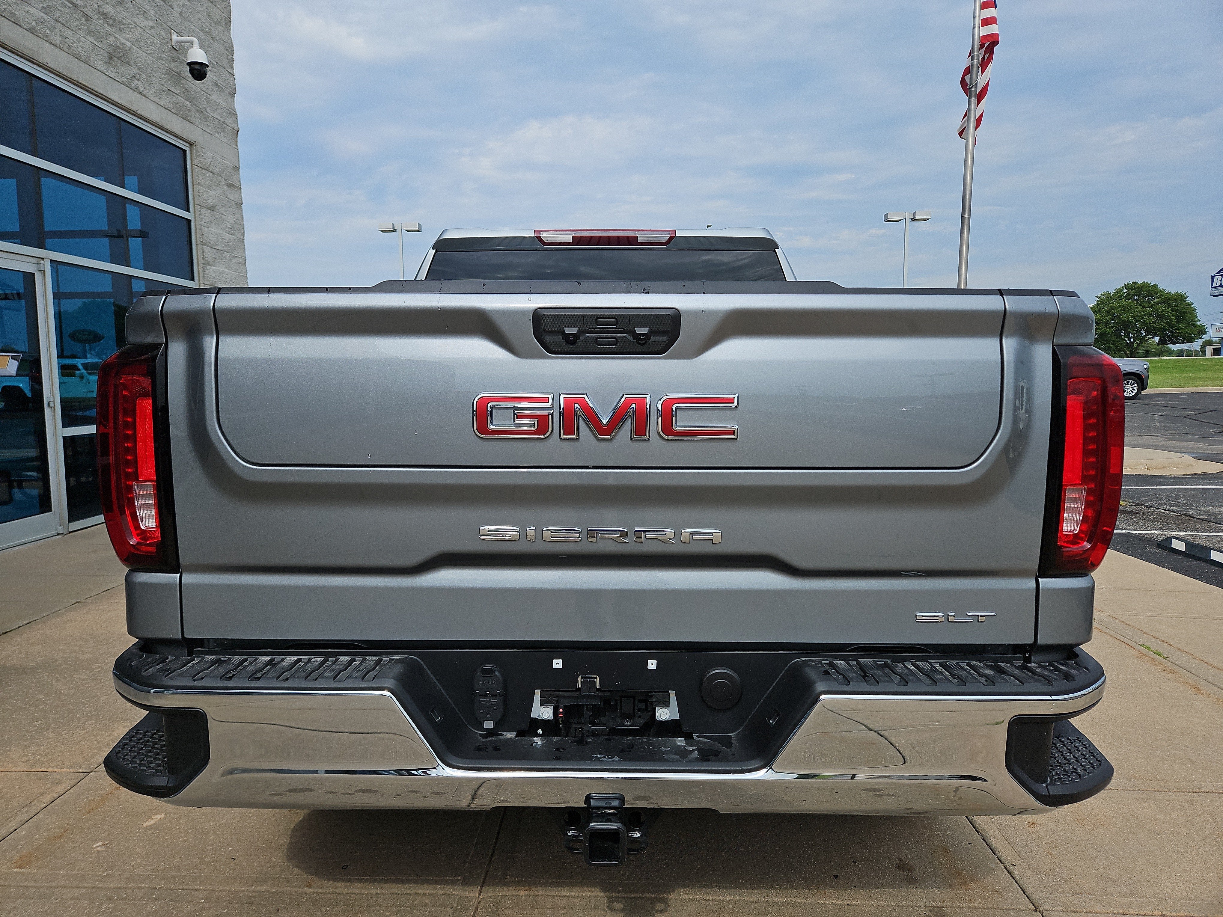 2026 GMC Sierra 1500 SLT - Photo 20