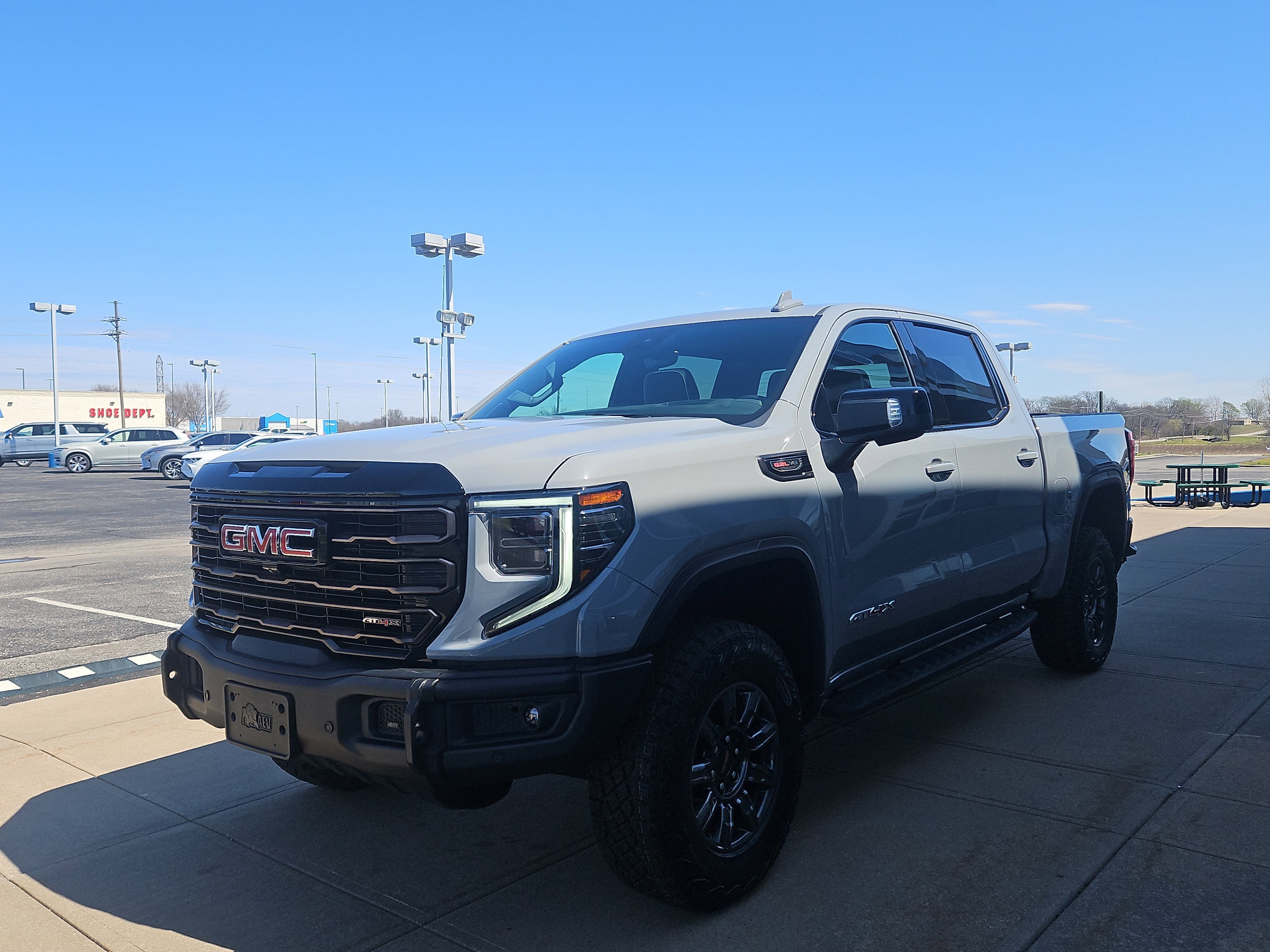 2025 GMC Sierra 1500 AT4X