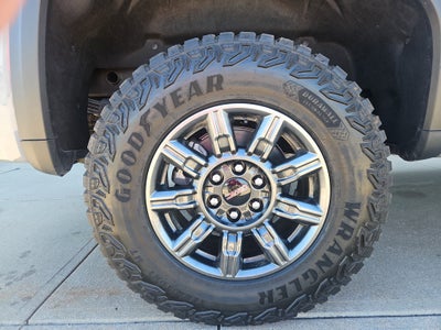 2025 GMC Sierra 1500 AT4X