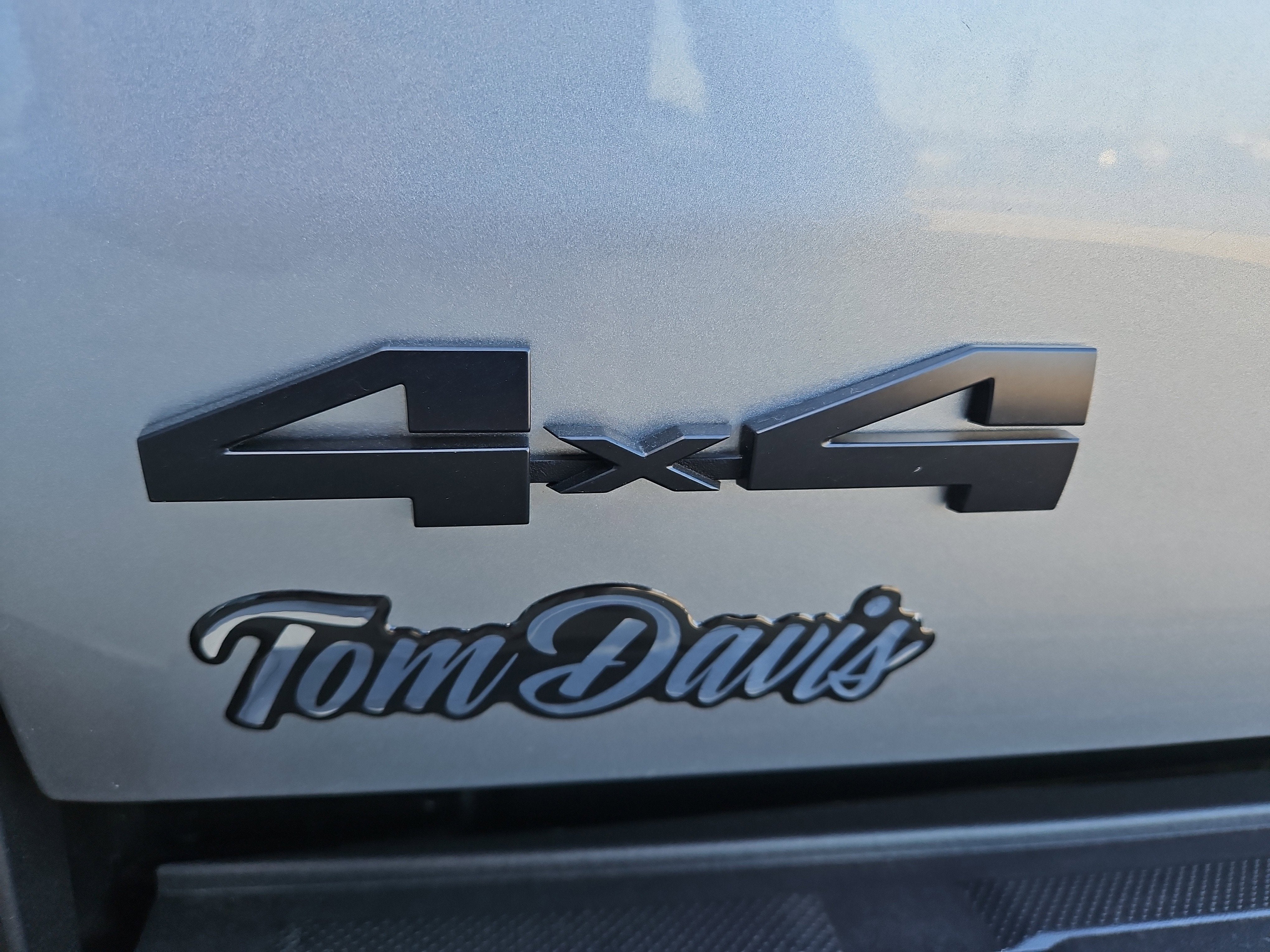 2024 Toyota Tacoma 4WD SR5