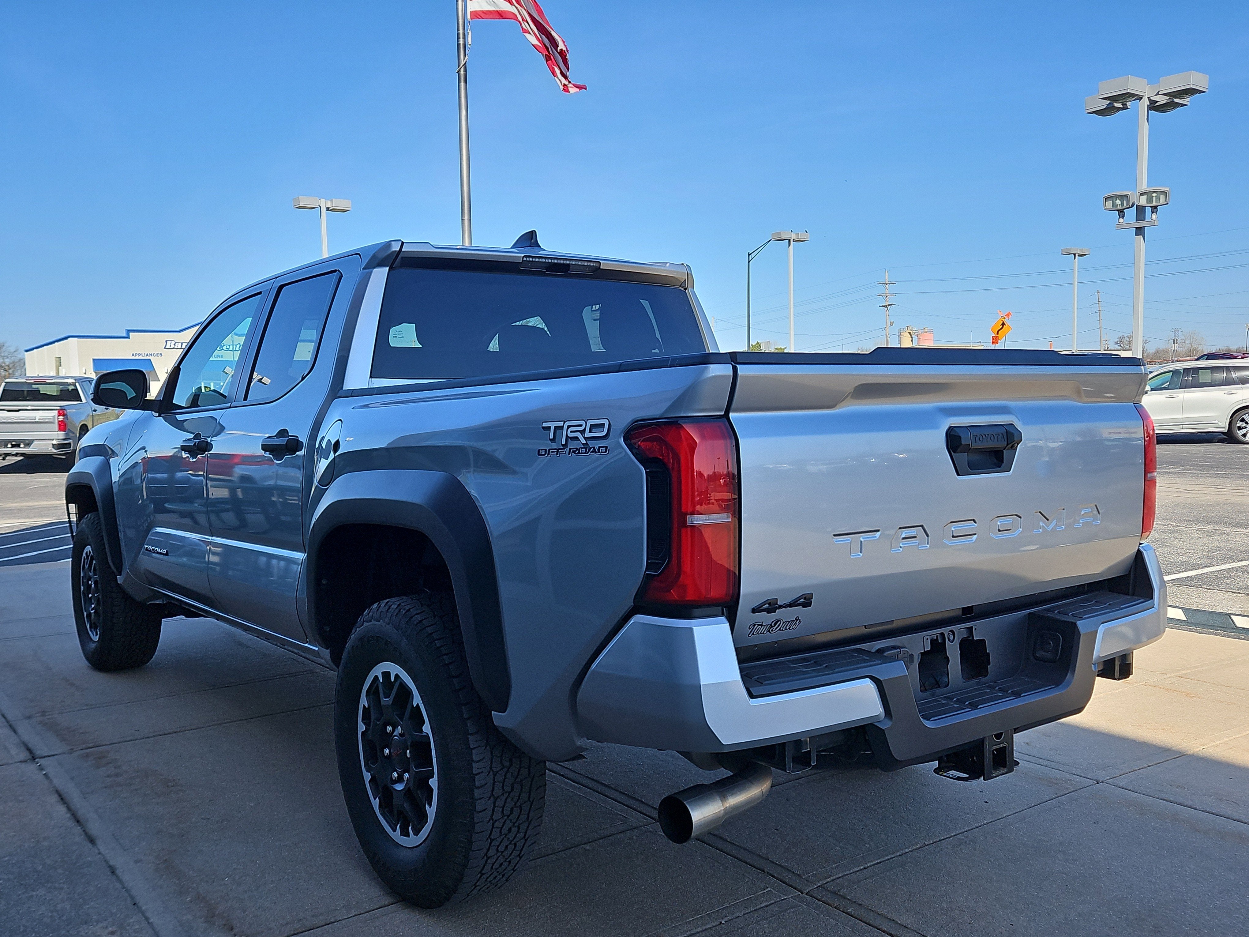 2024 Toyota Tacoma 4WD SR5