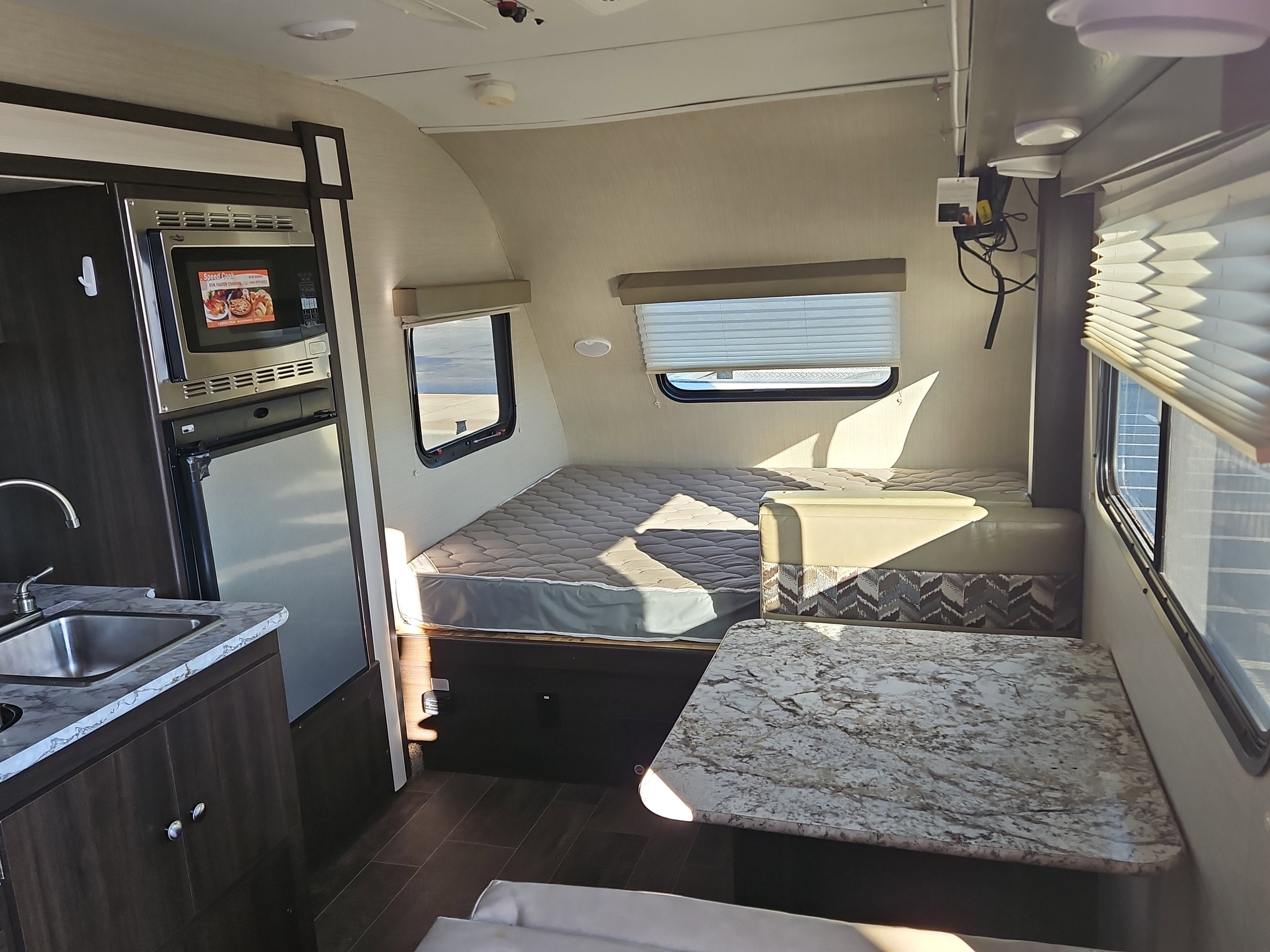 2018 KEYSTONE COLT Base