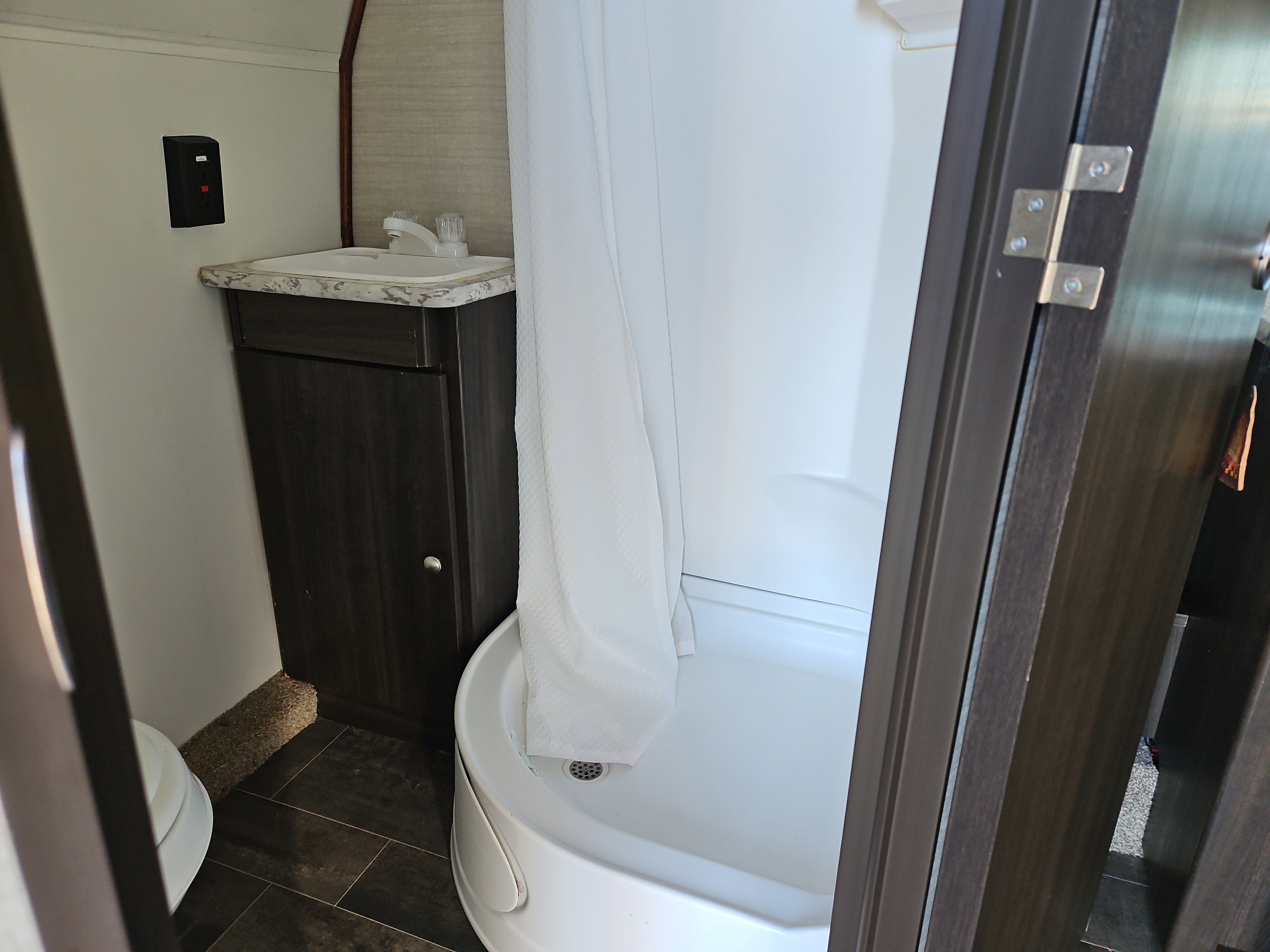 2018 KEYSTONE COLT Base