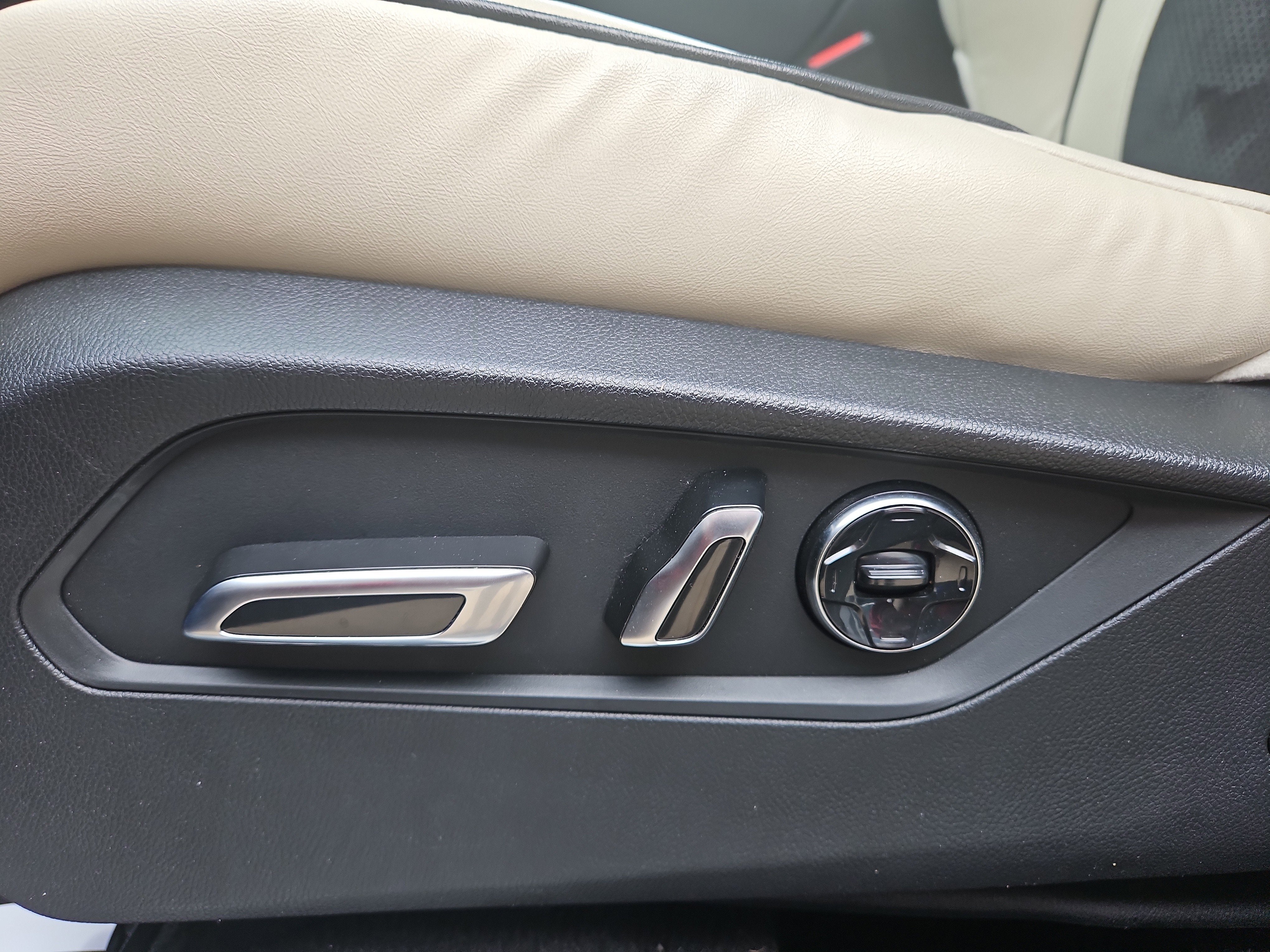 2023 Acura RDX w/A-Spec Advance Package