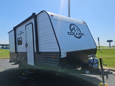 2023 FOREST RIVER OZARK Base