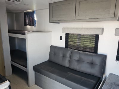 2023 FOREST RIVER OZARK Base