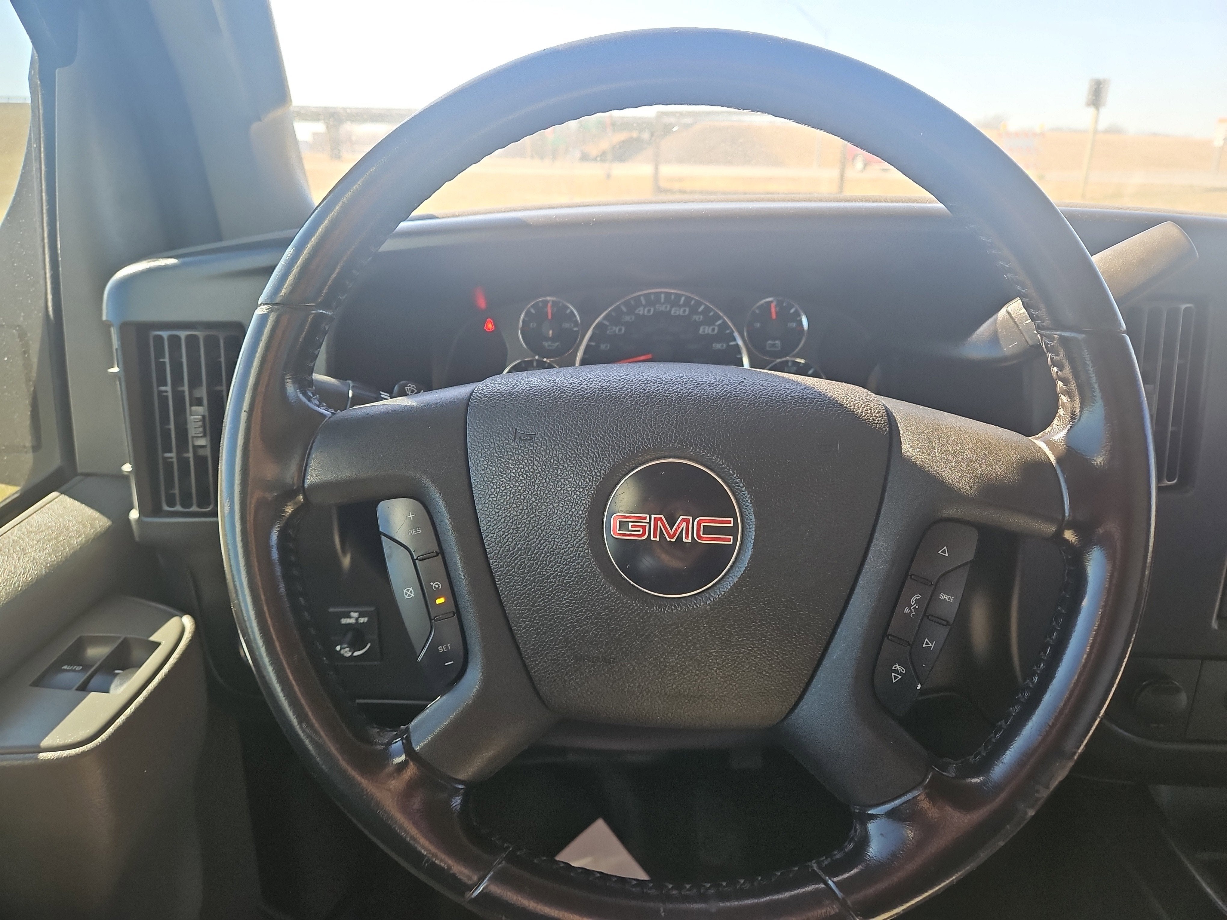 2020 GMC Savana Cutaway 3500 Base