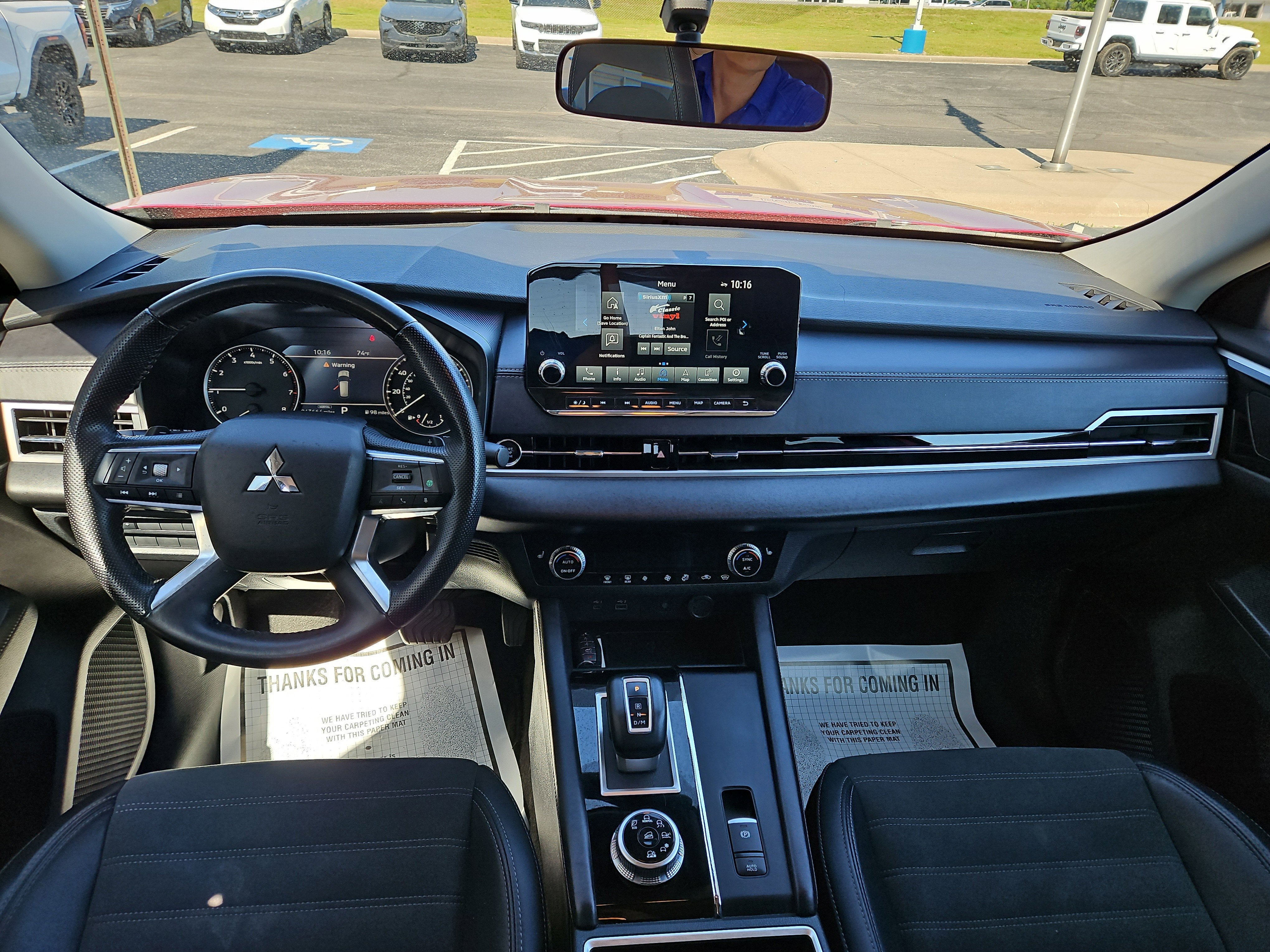 2024 Mitsubishi Outlander SE