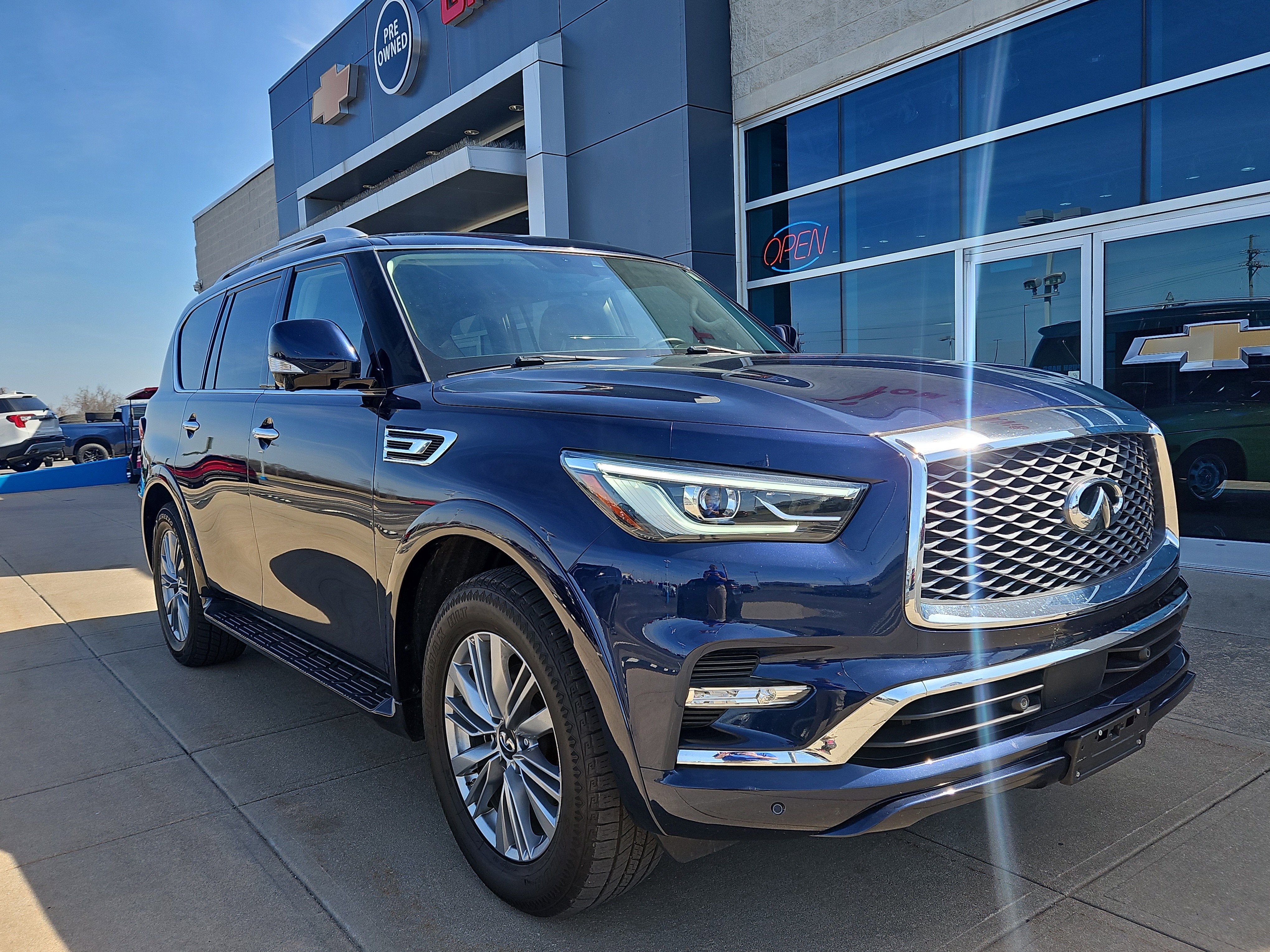 2024 INFINITI QX80 LUXE