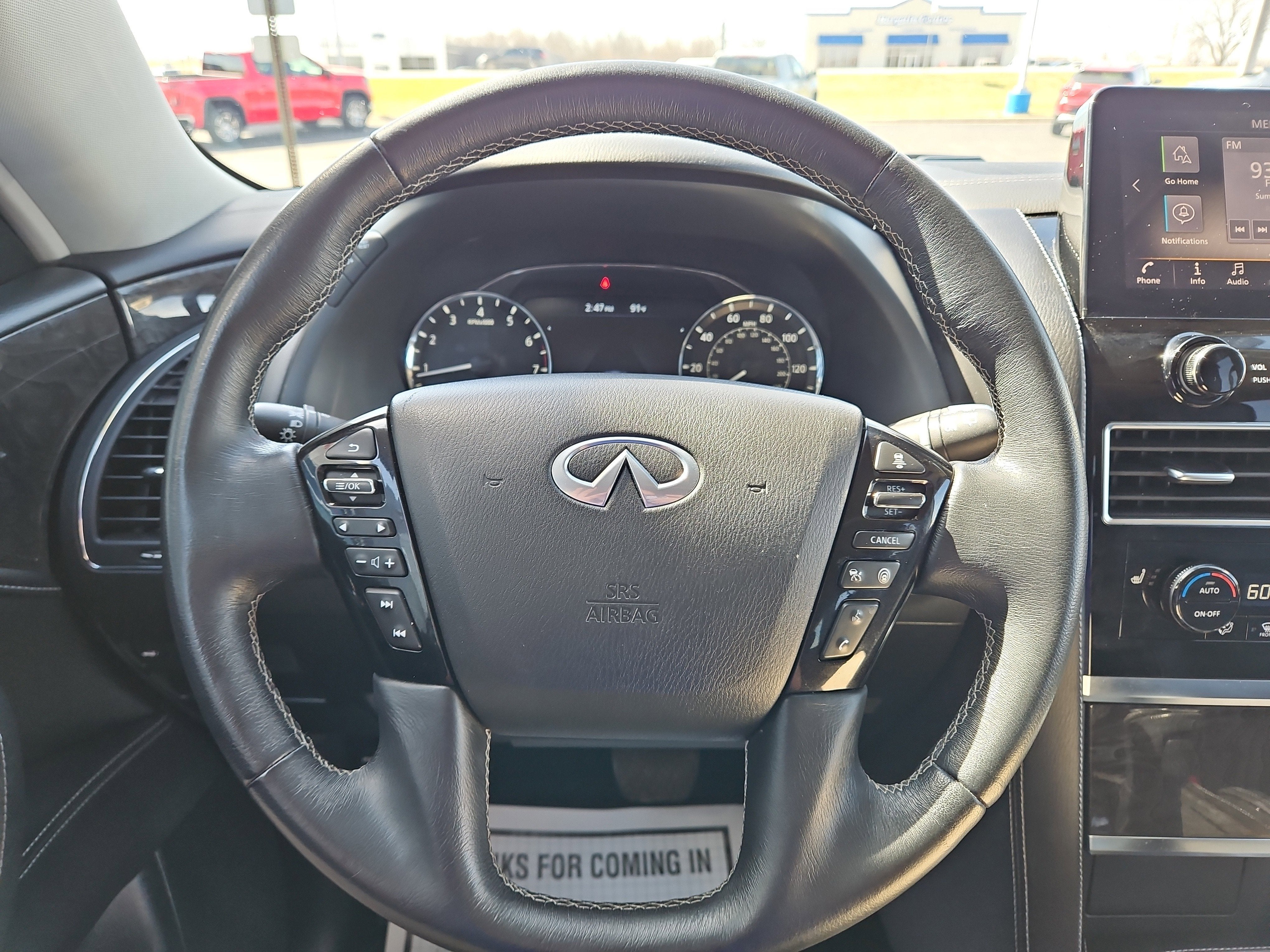 2024 INFINITI QX80 LUXE