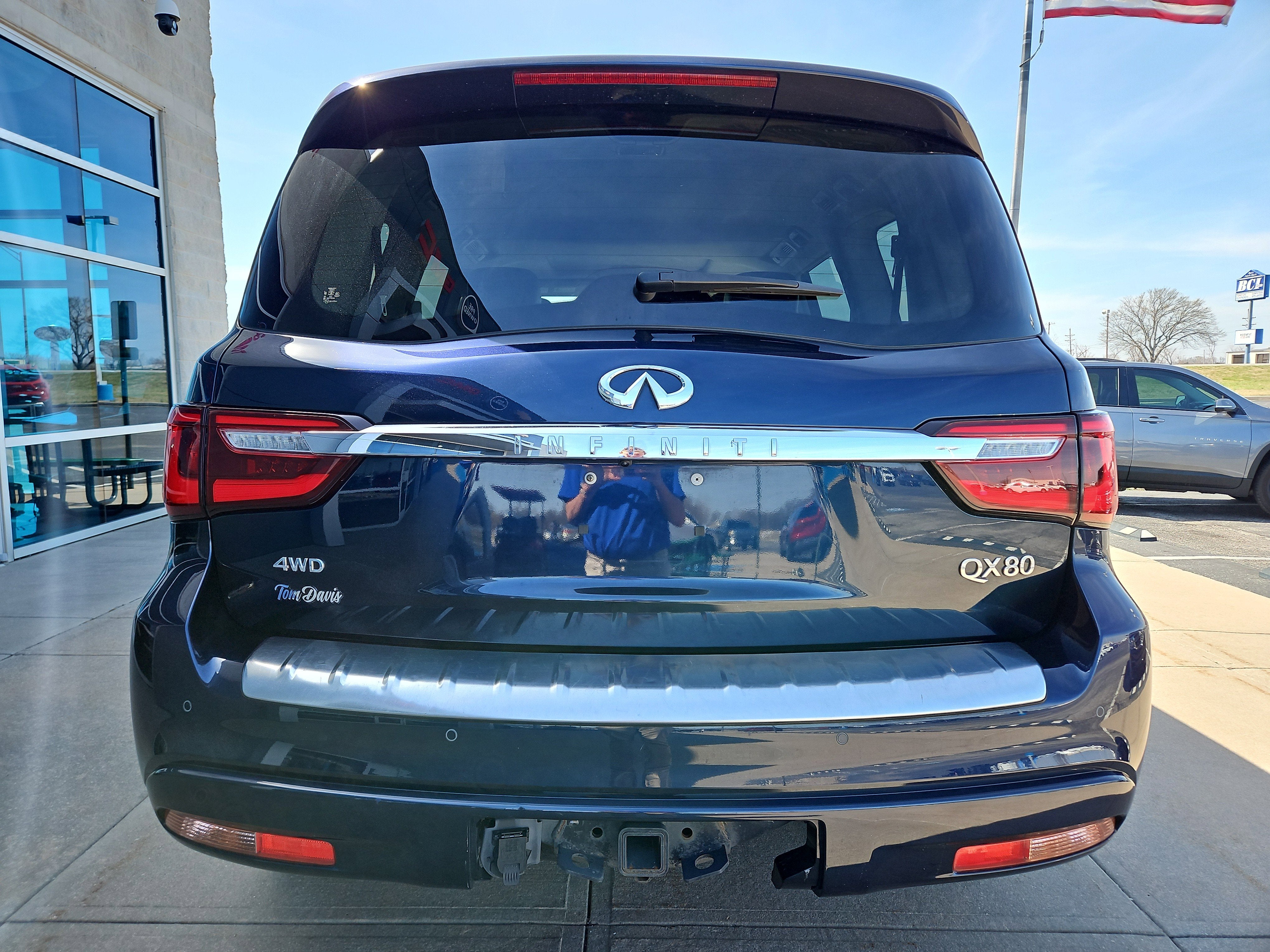 2024 INFINITI QX80 LUXE