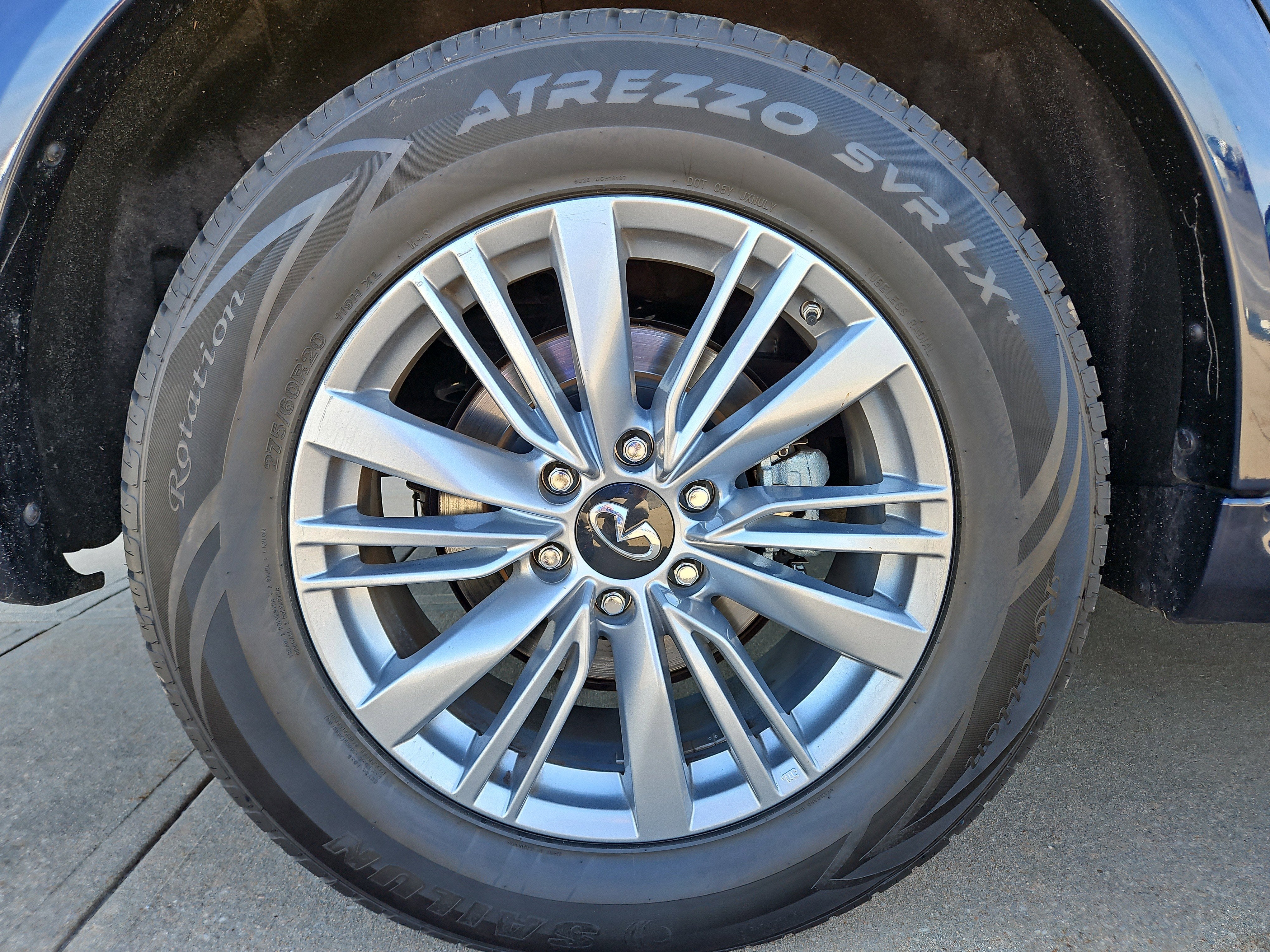 2024 INFINITI QX80 LUXE