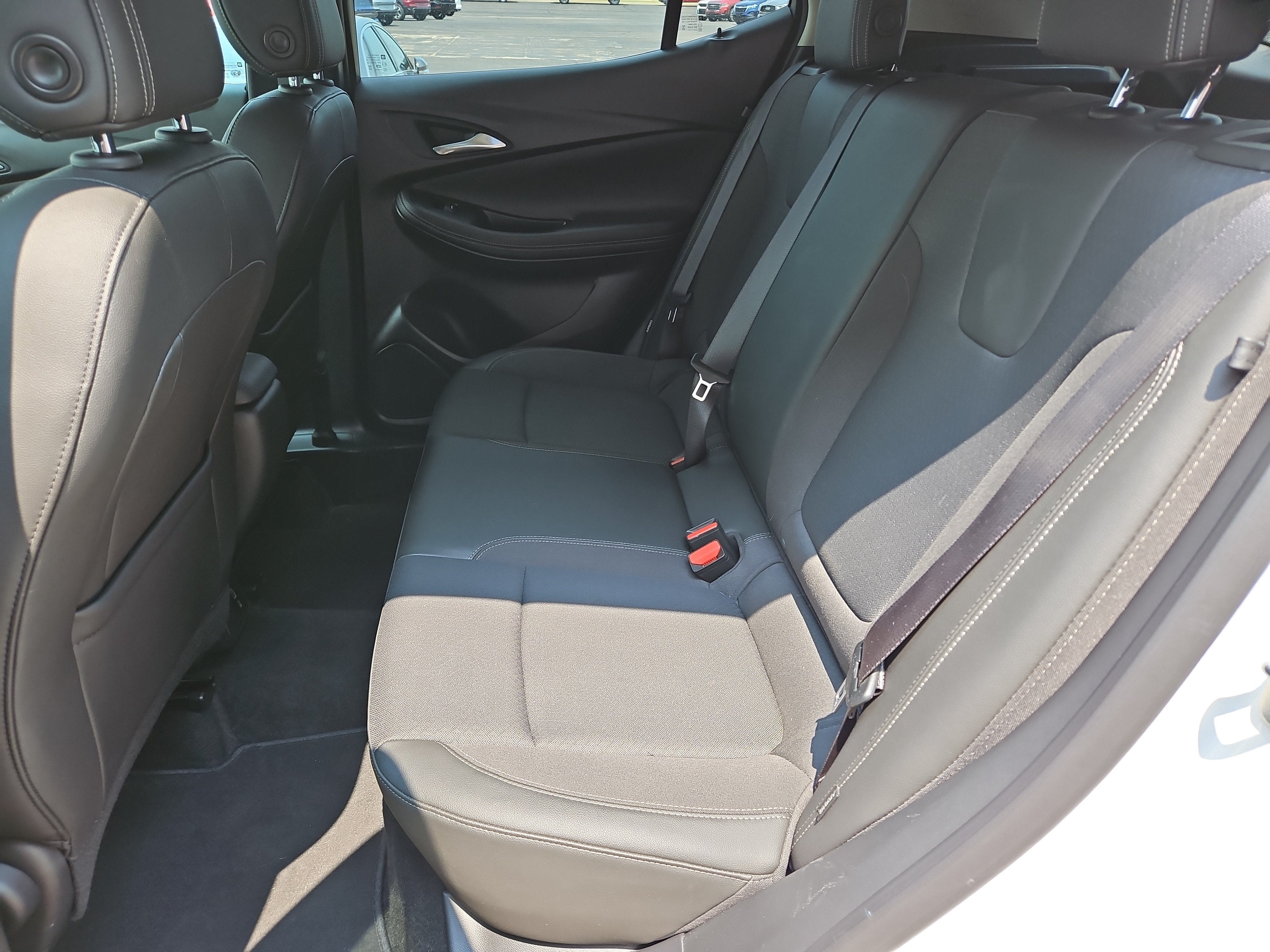 2025 Buick Encore GX Preferred - Photo 16